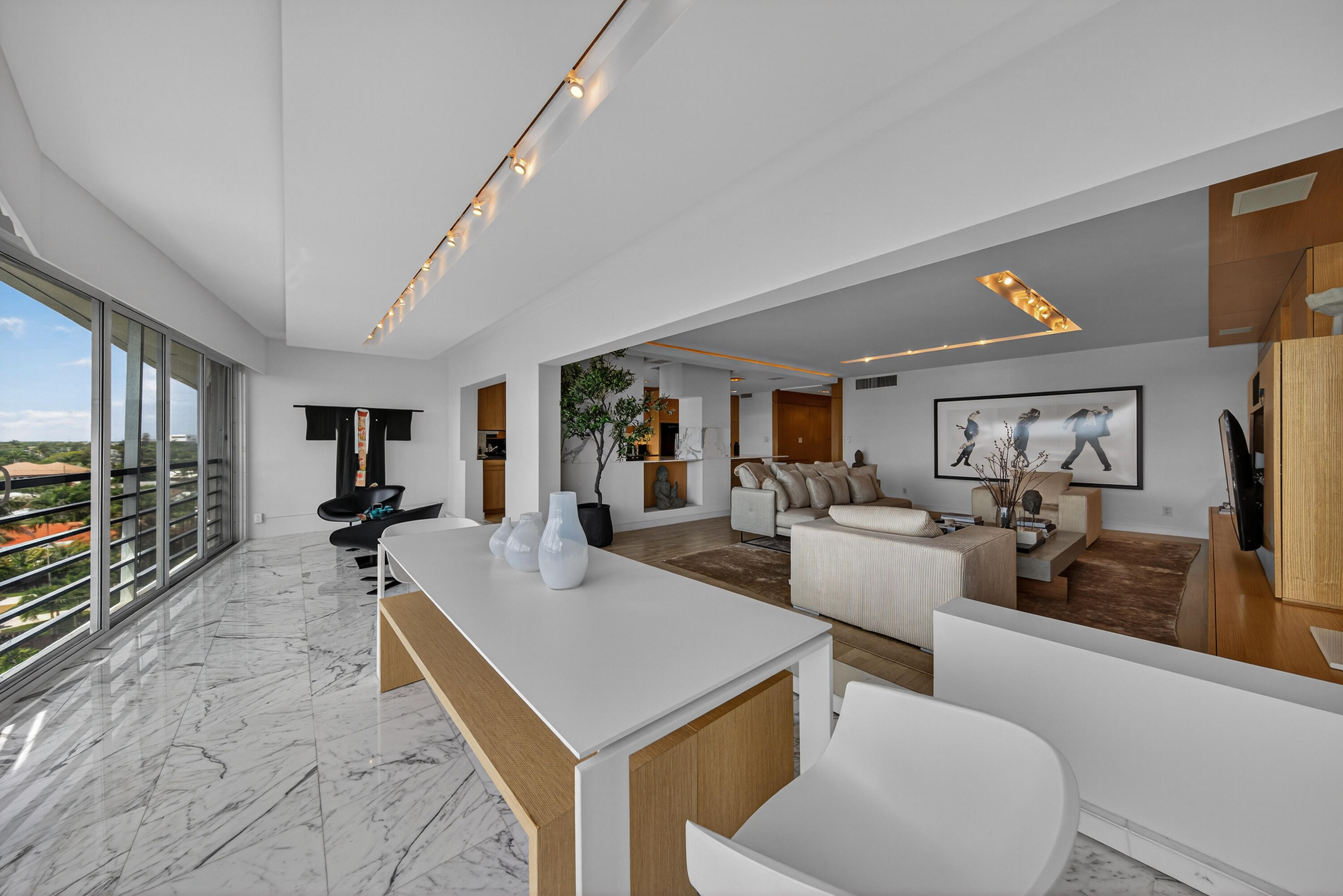 3050 NE 47th Court NE 607