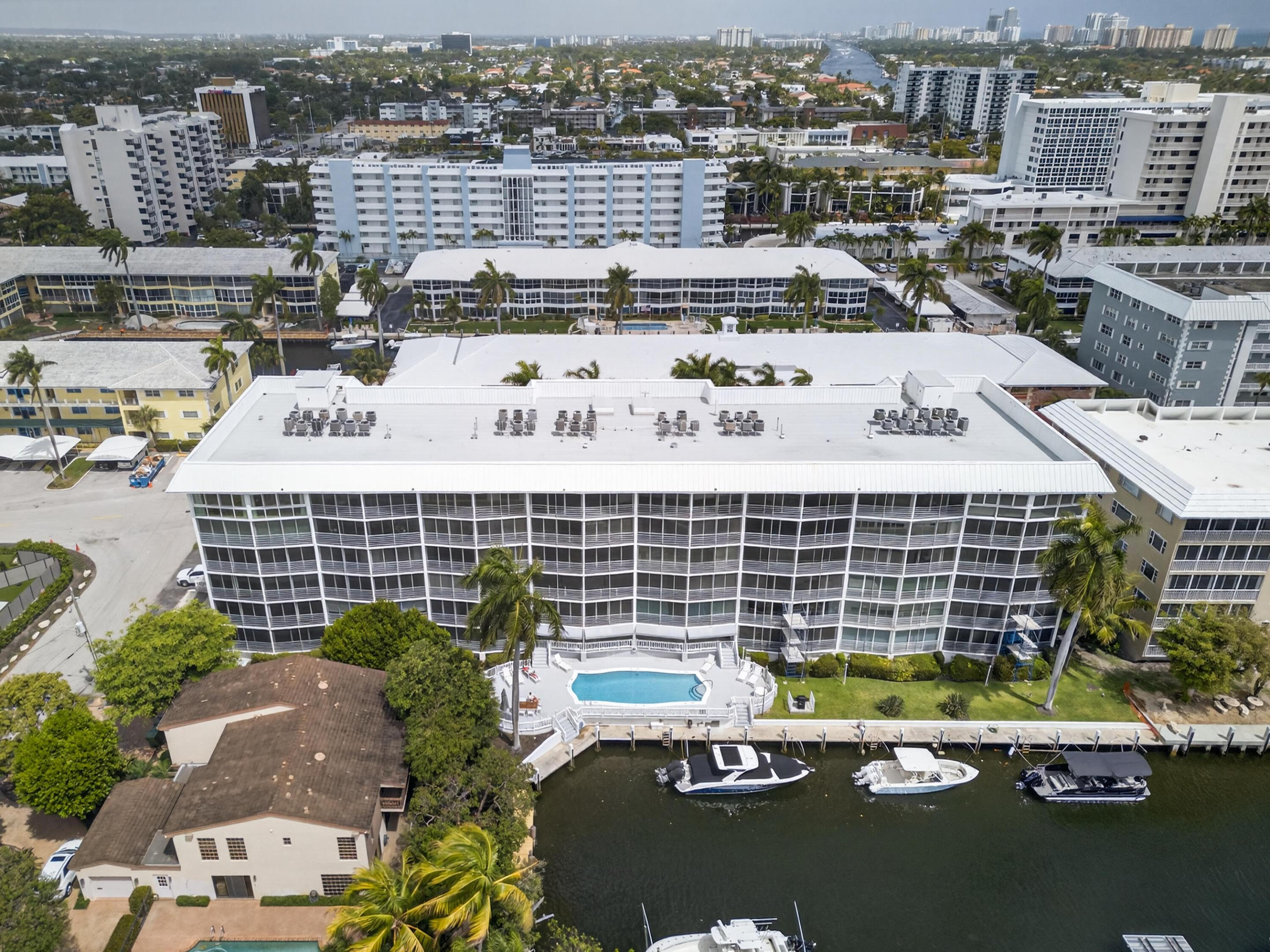 3050 NE 47th Court NE 607