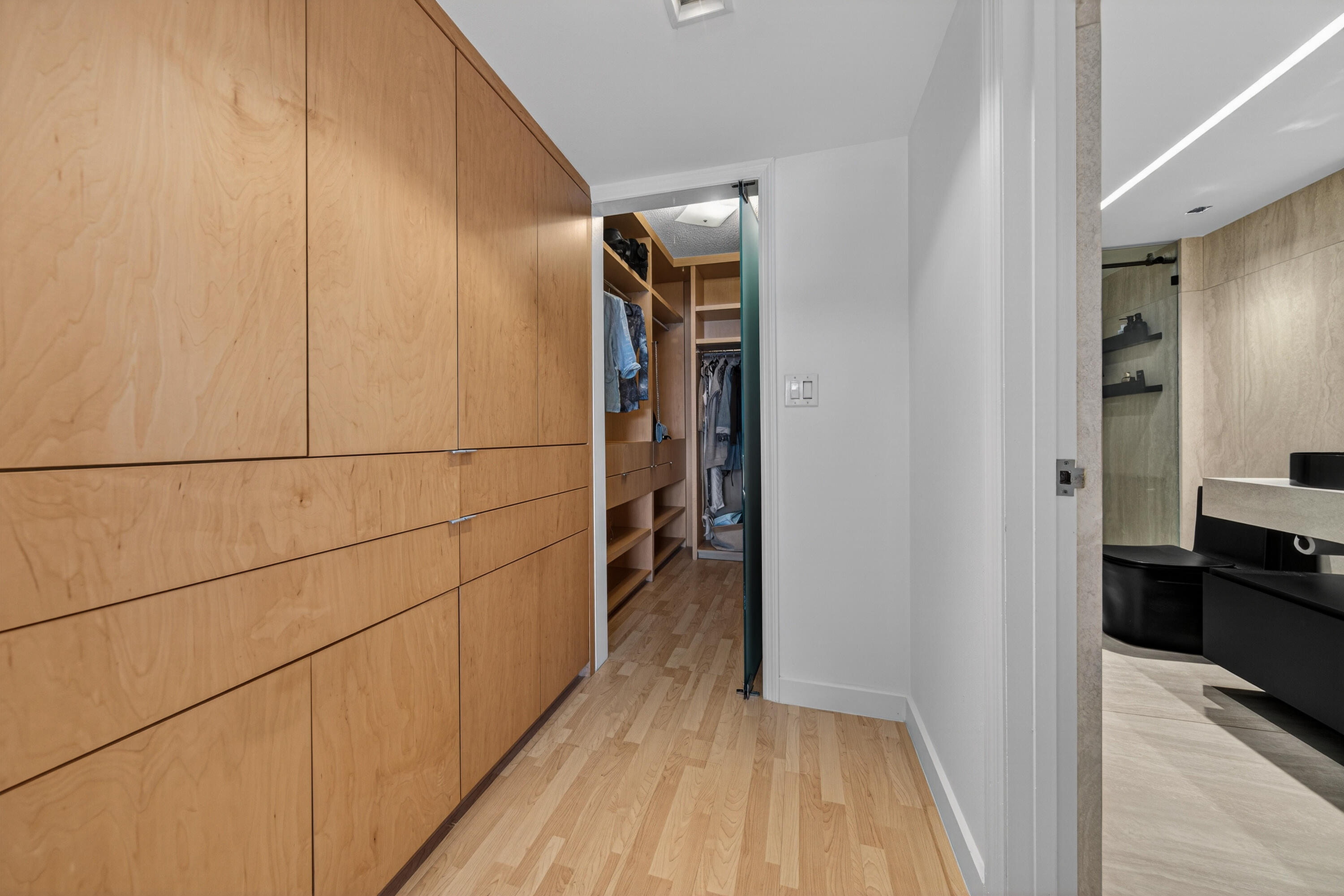 3050 NE 47th Court NE 607