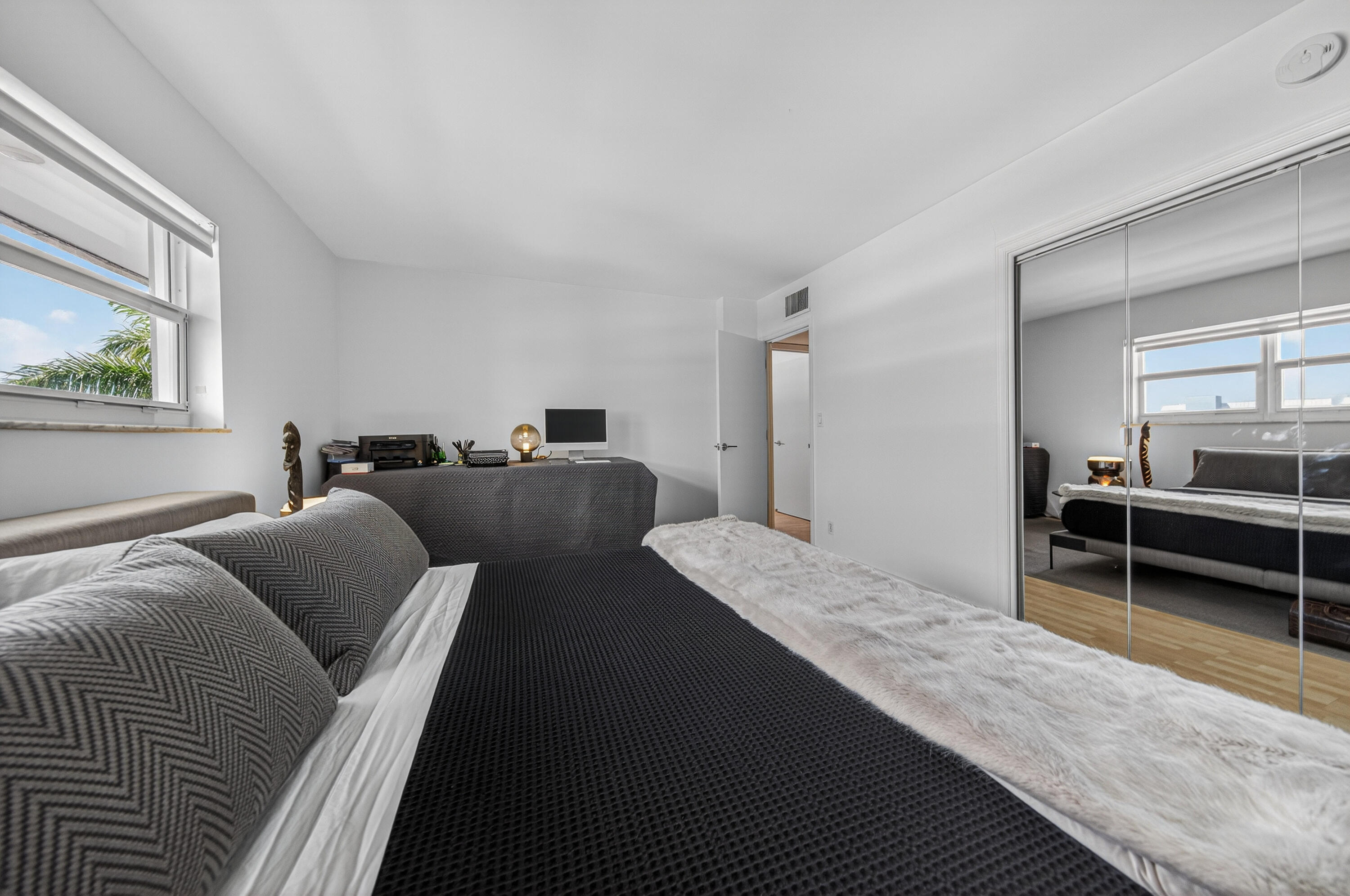 3050 NE 47th Court NE 607