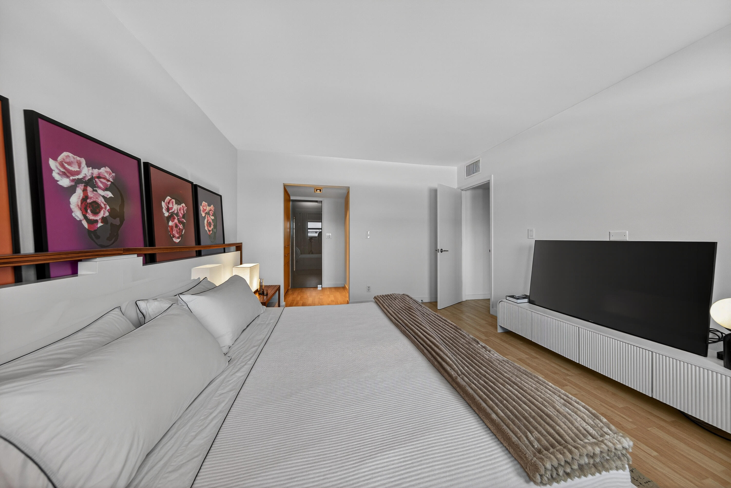 3050 NE 47th Court NE 607