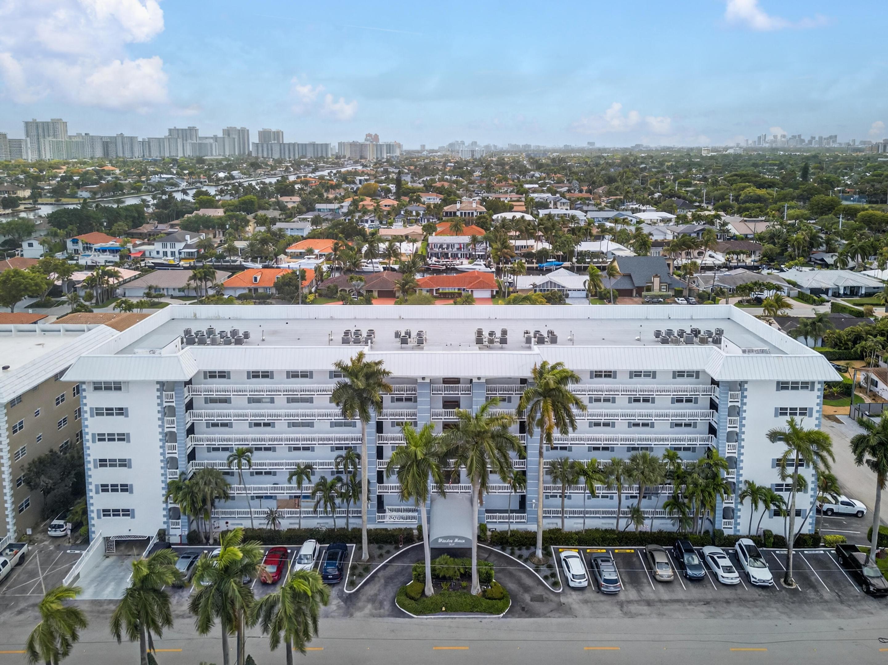 3050 NE 47th Court NE 607