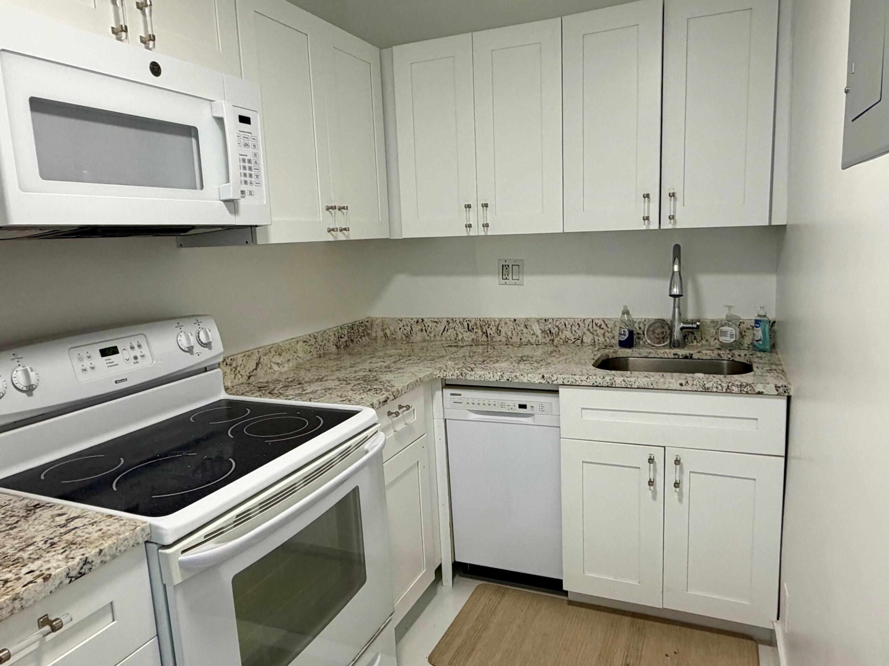 3000 Riomar Street 703