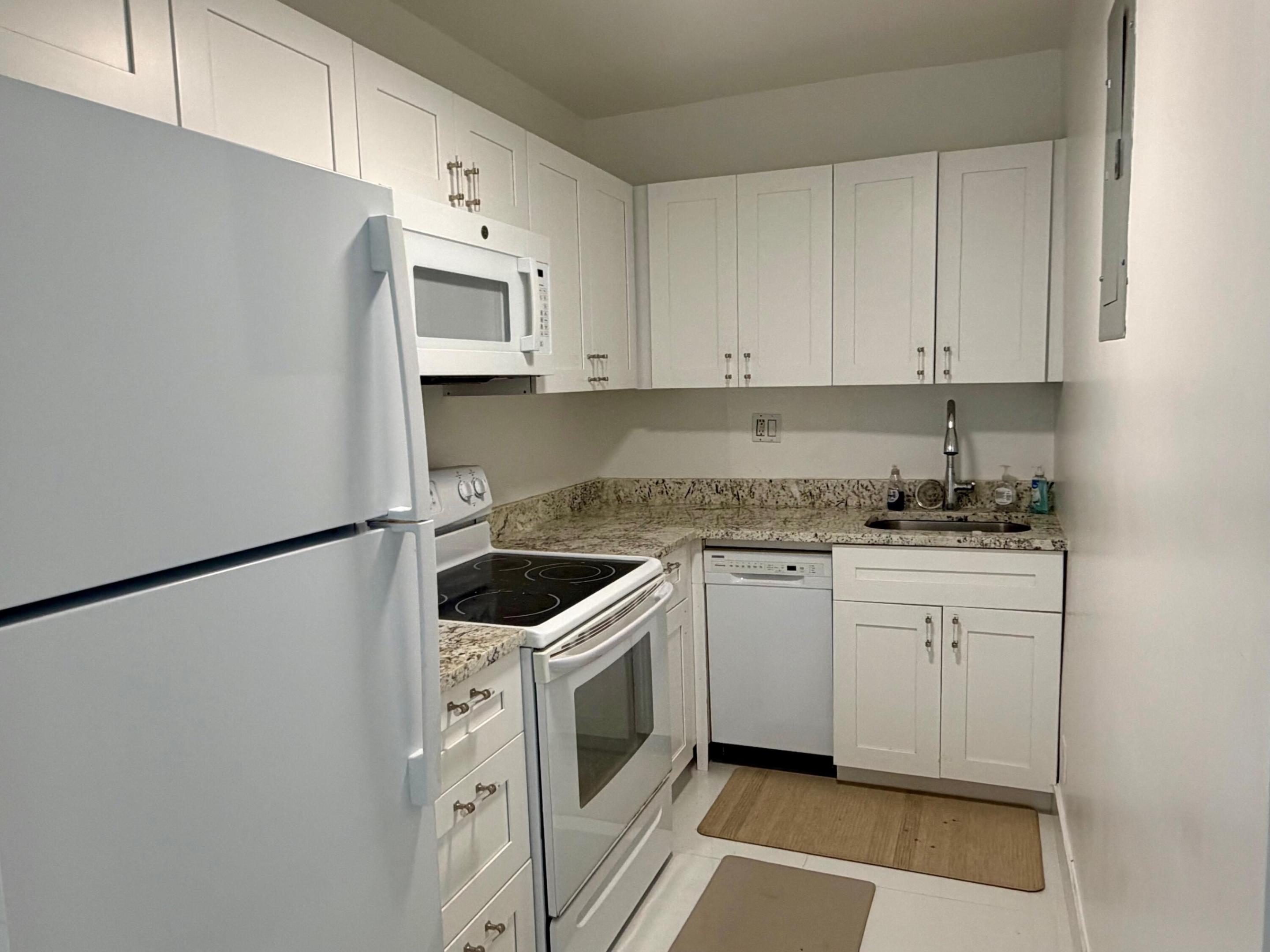 3000 Riomar Street 703