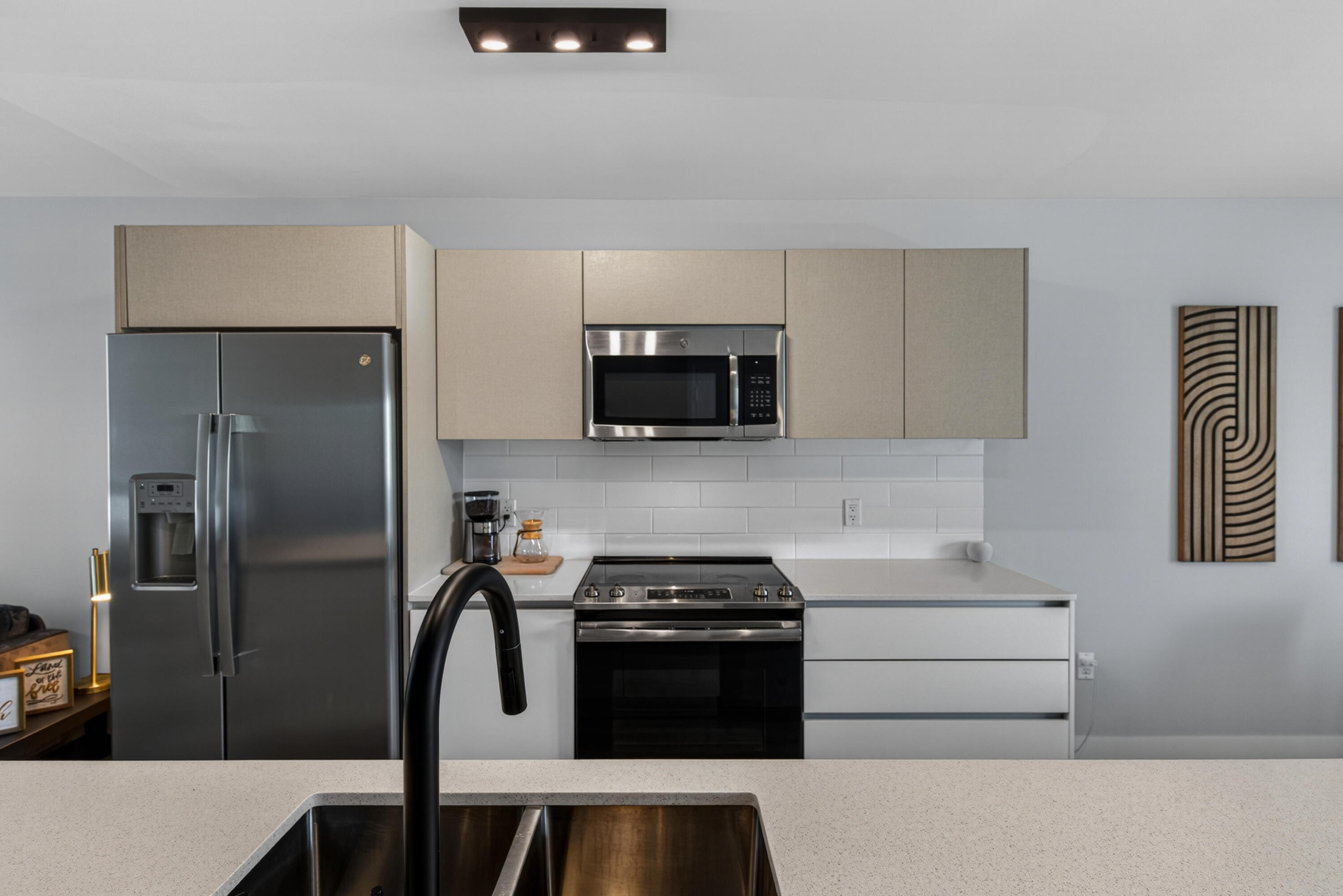 2535 NE 193rd Street 3203