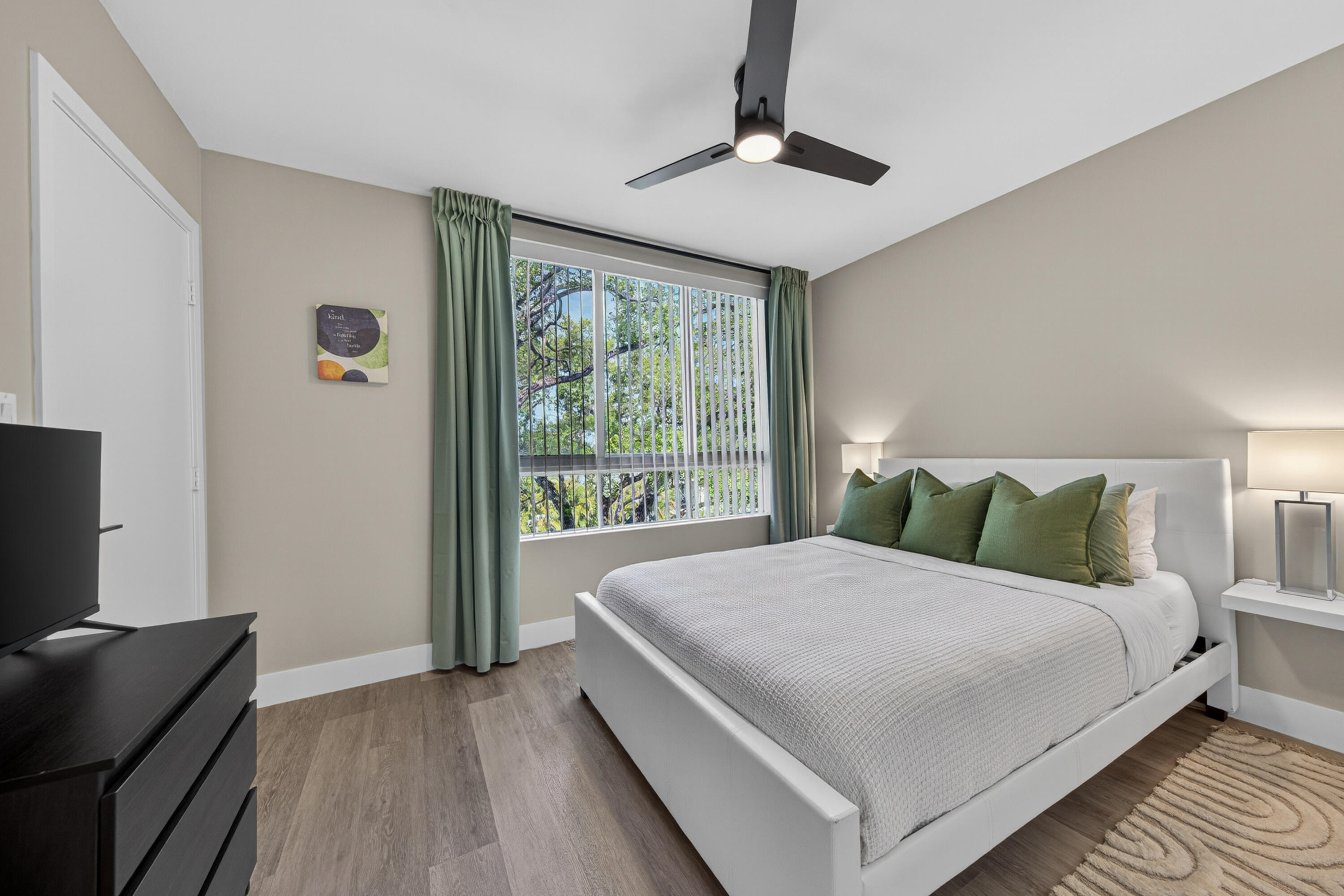2535 NE 193rd Street 3203