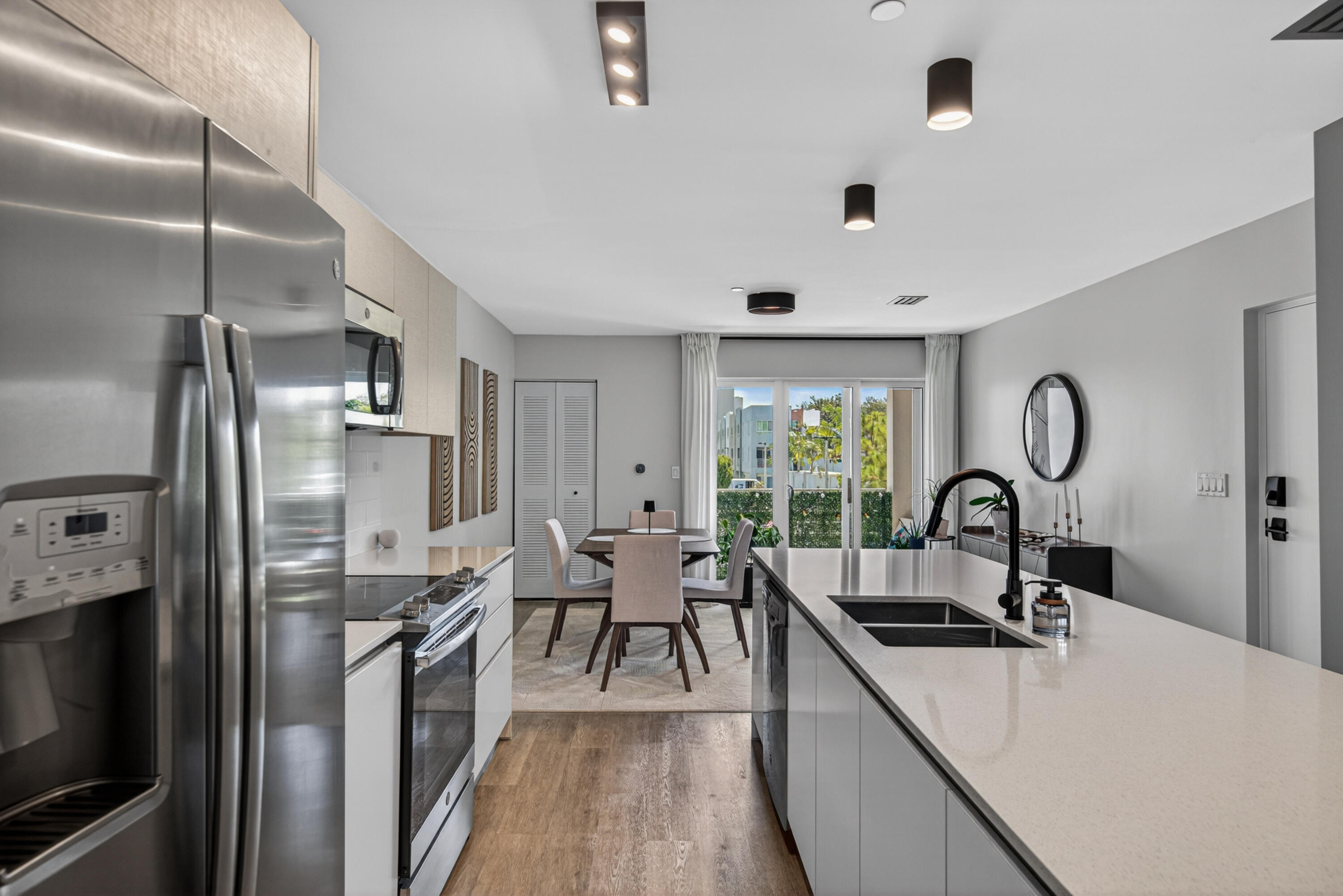 2535 NE 193rd Street 3203