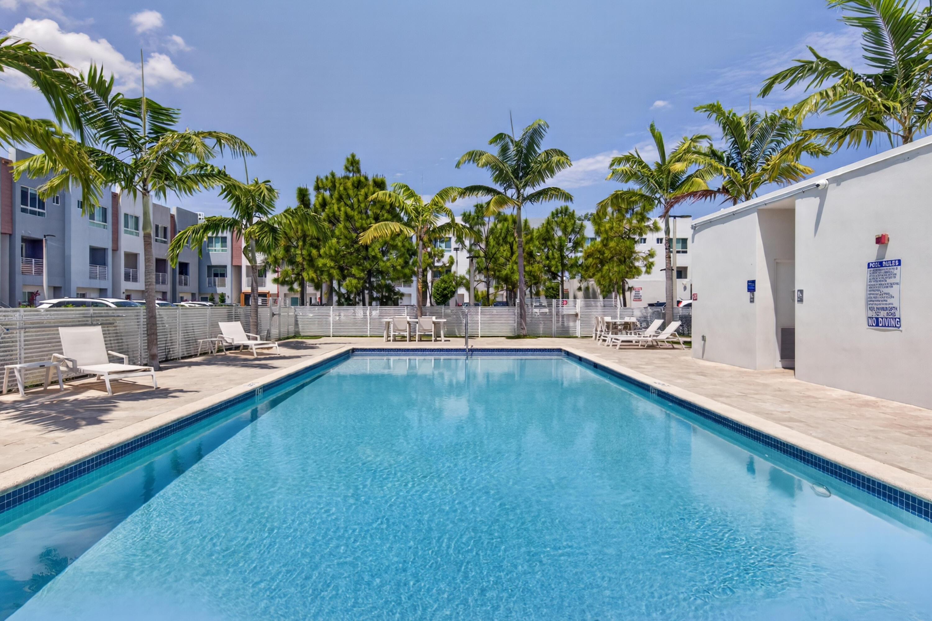 2535 NE 193rd Street 3203