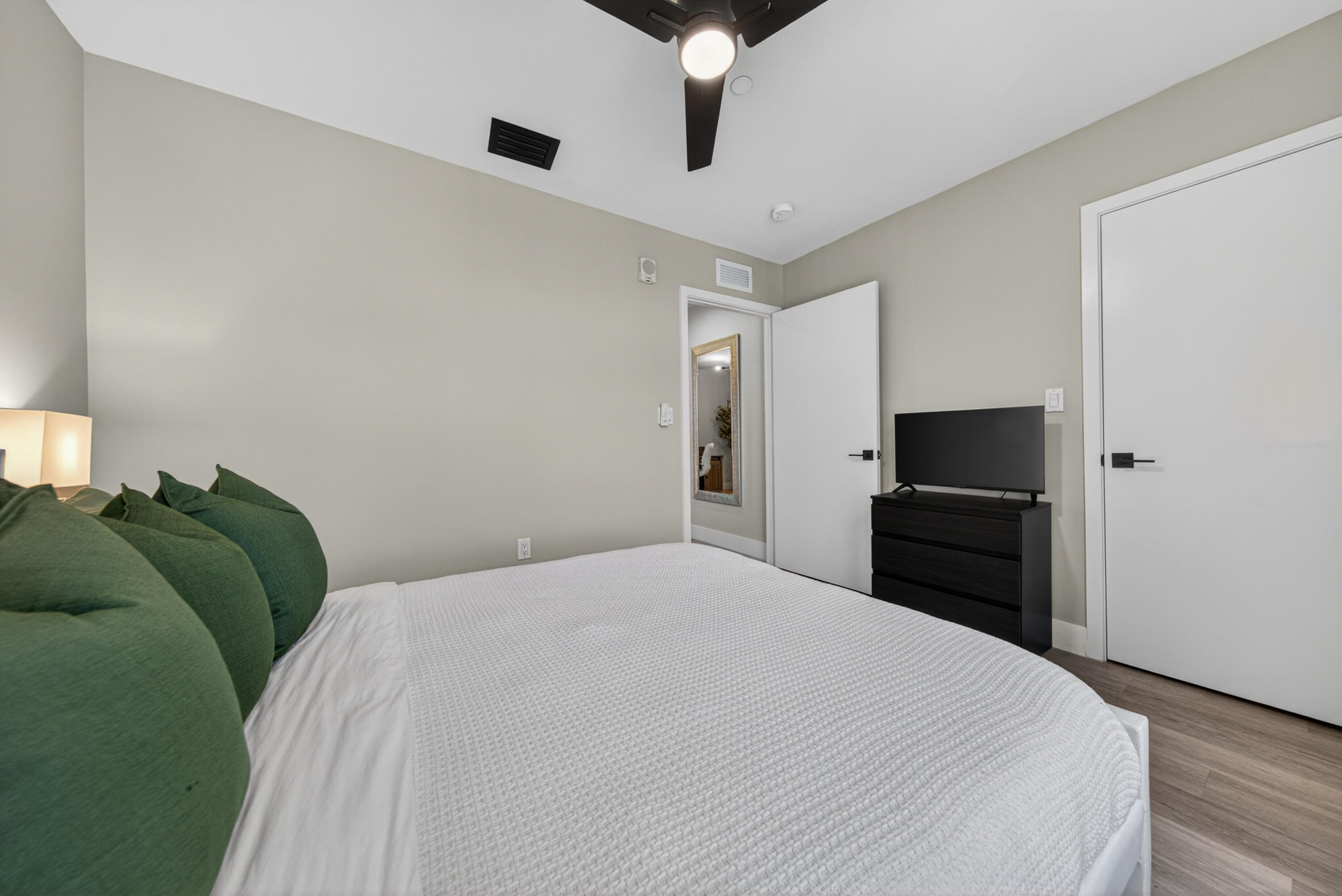 2535 NE 193rd Street 3203