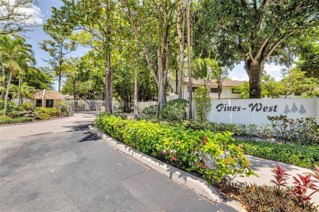 3068 S Oakland Forest Drive