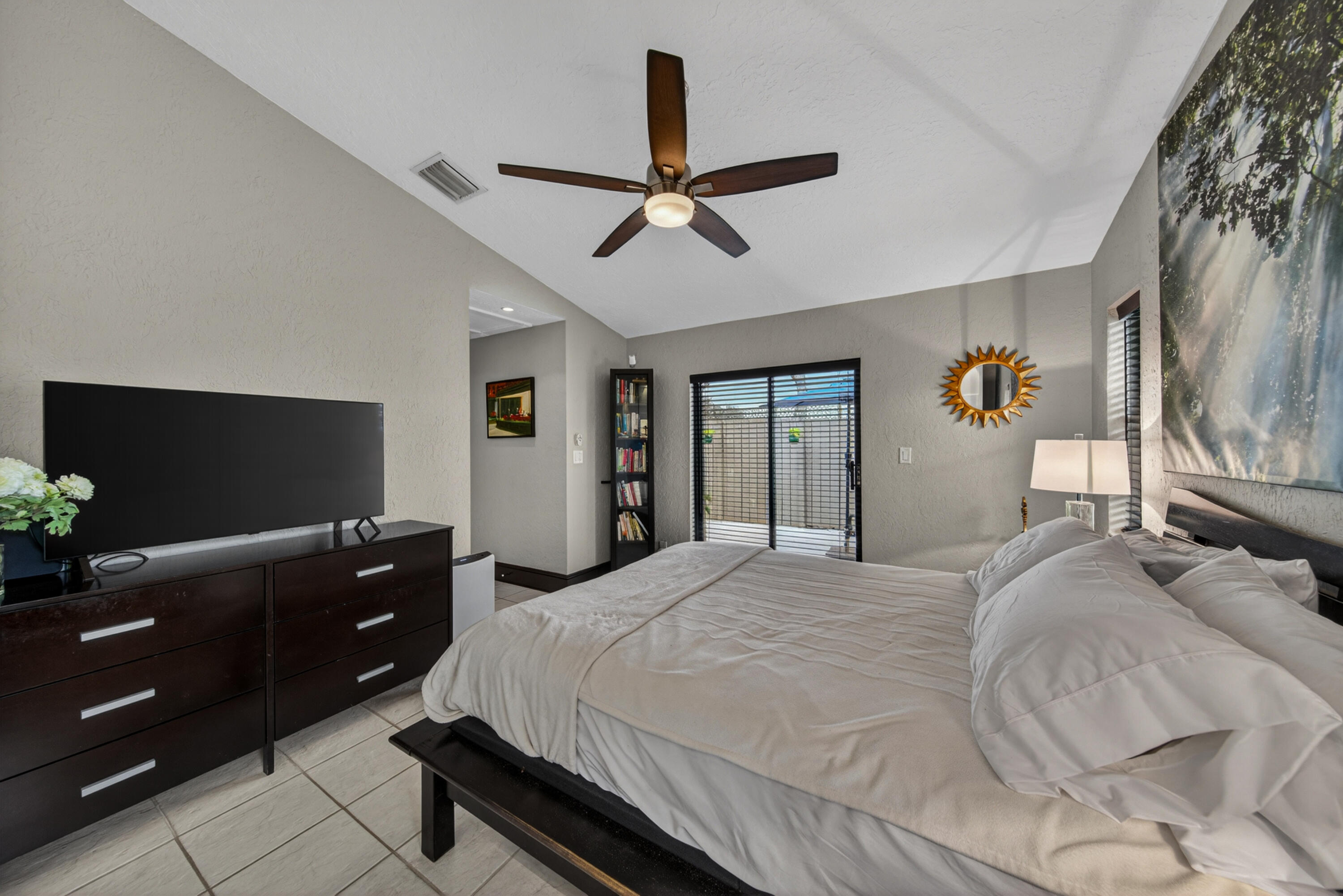 3068 S Oakland Forest Drive