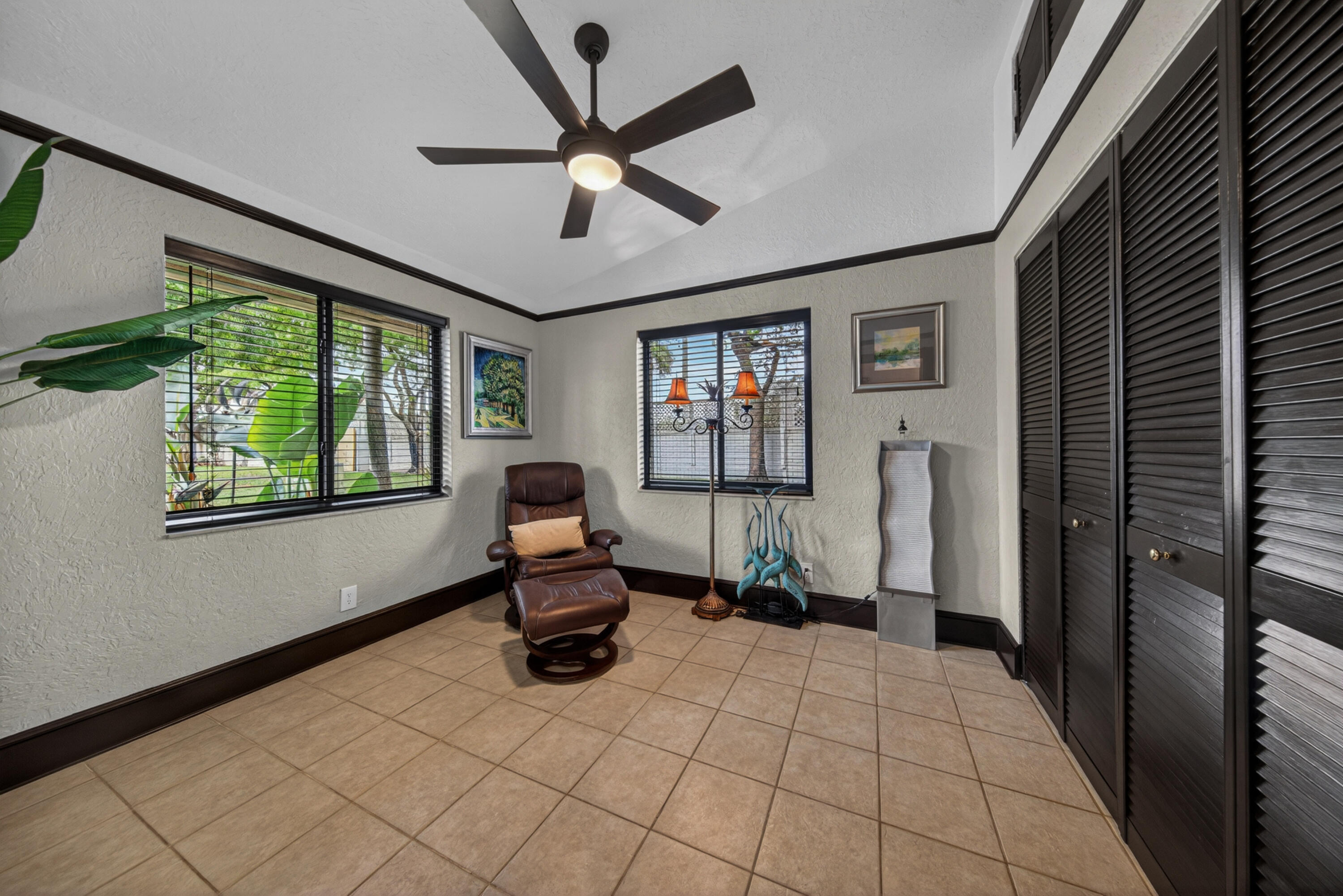 3068 S Oakland Forest Drive