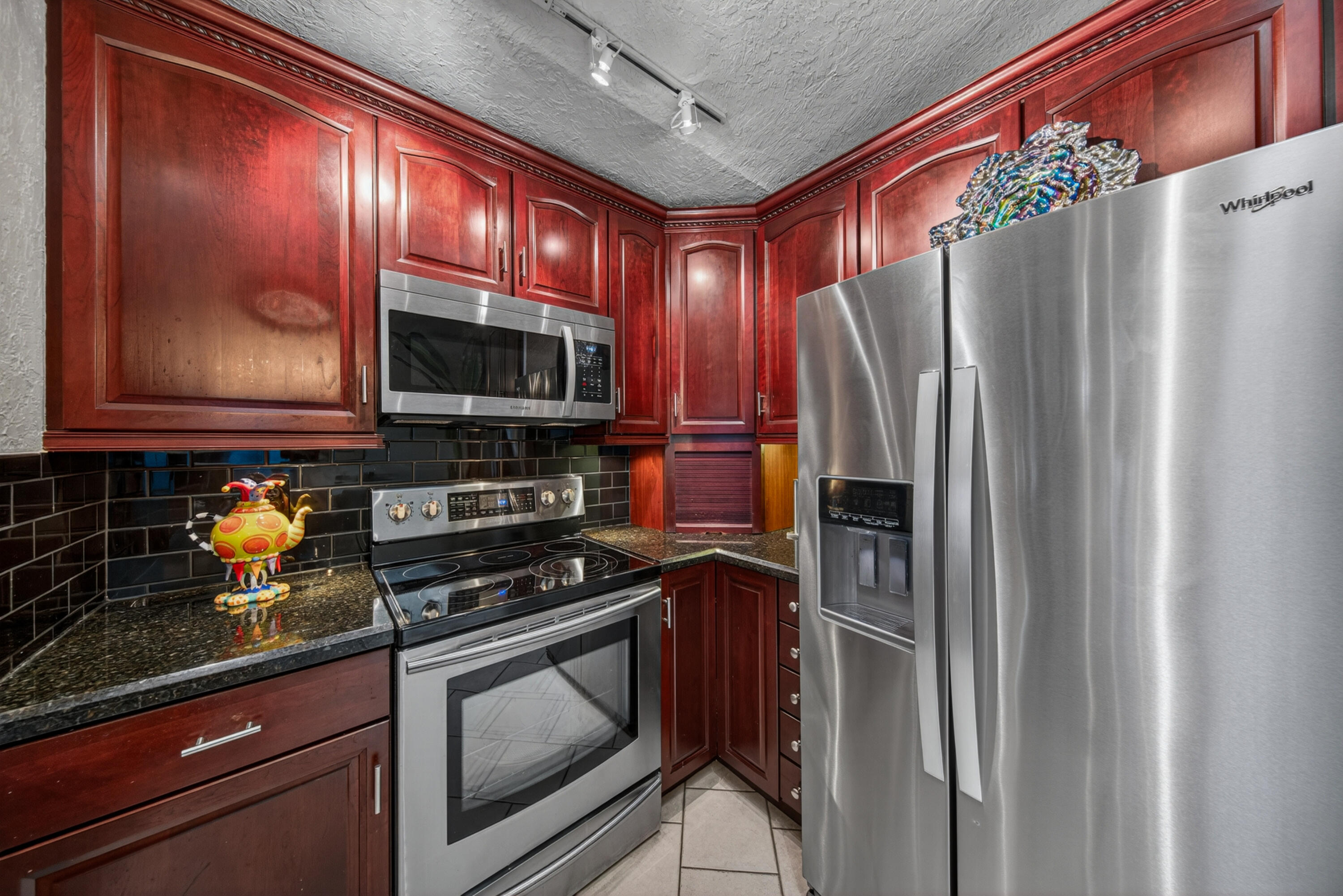 3068 S Oakland Forest Drive