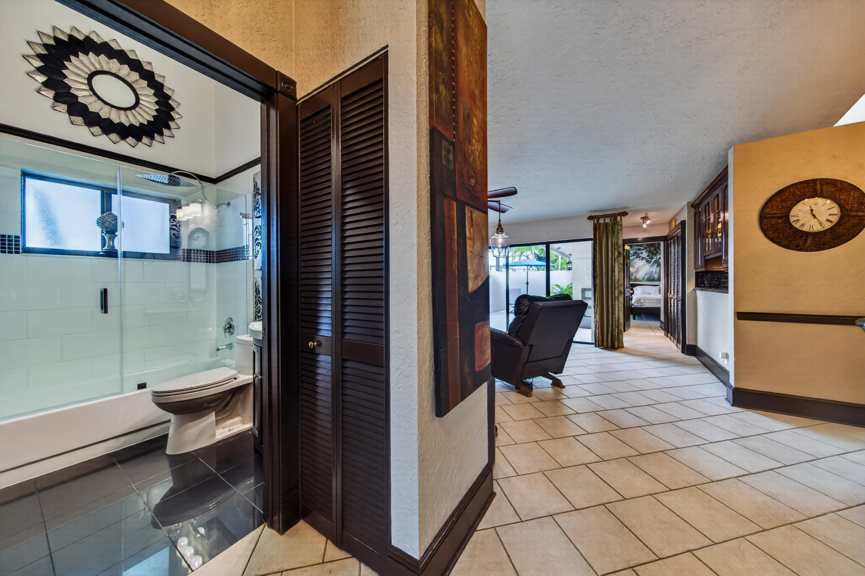 3068 S Oakland Forest Drive
