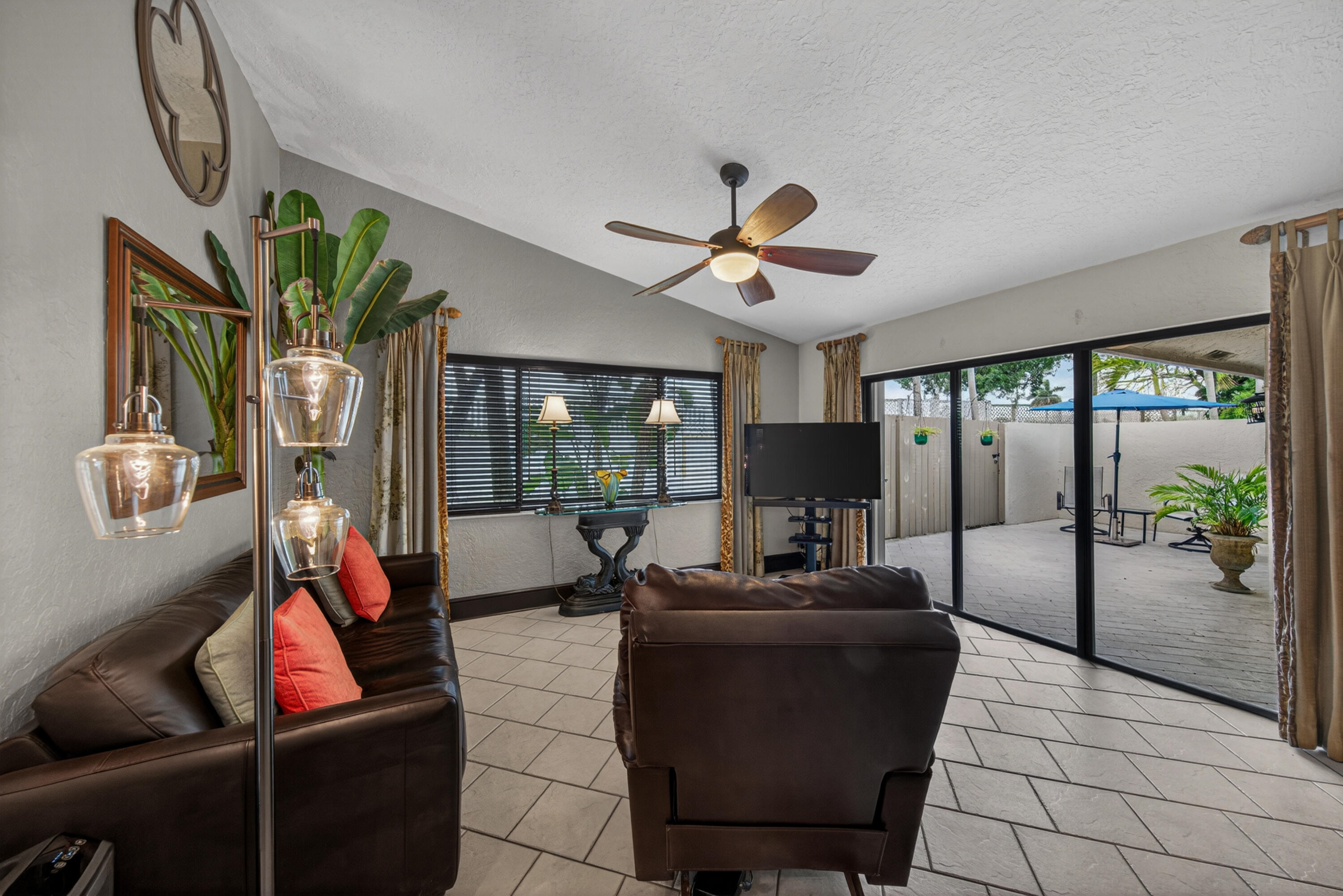 3068 S Oakland Forest Drive