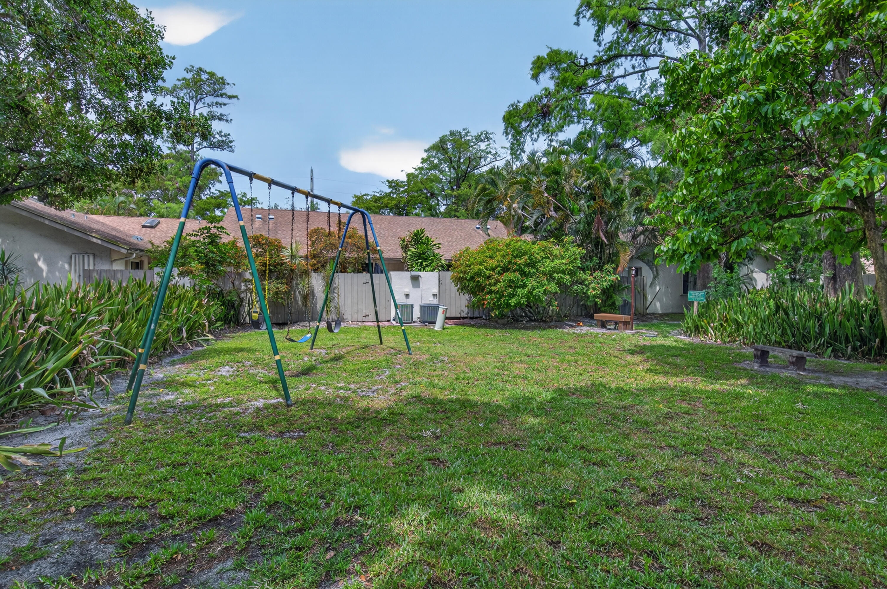 3068 S Oakland Forest Drive