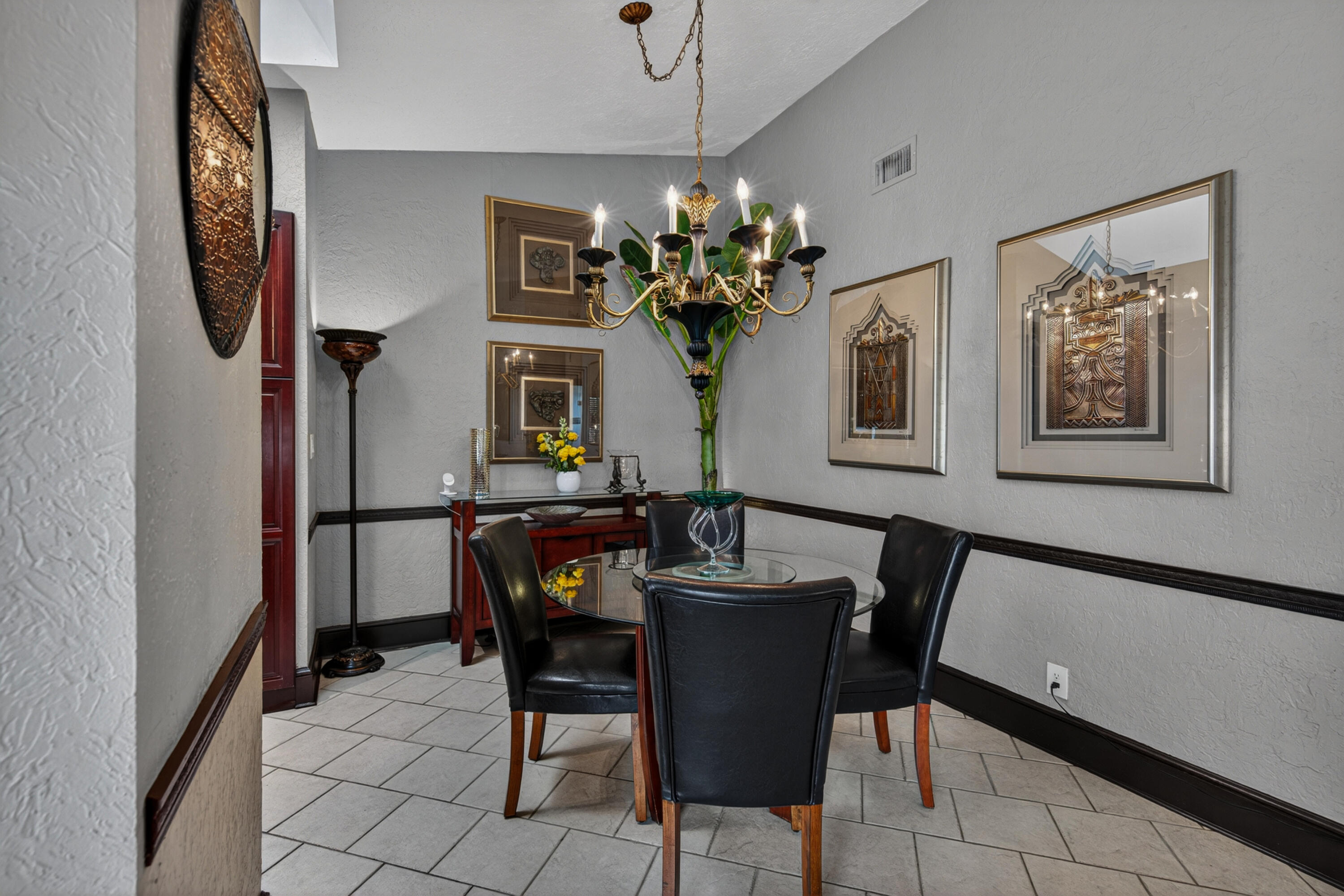 3068 S Oakland Forest Drive