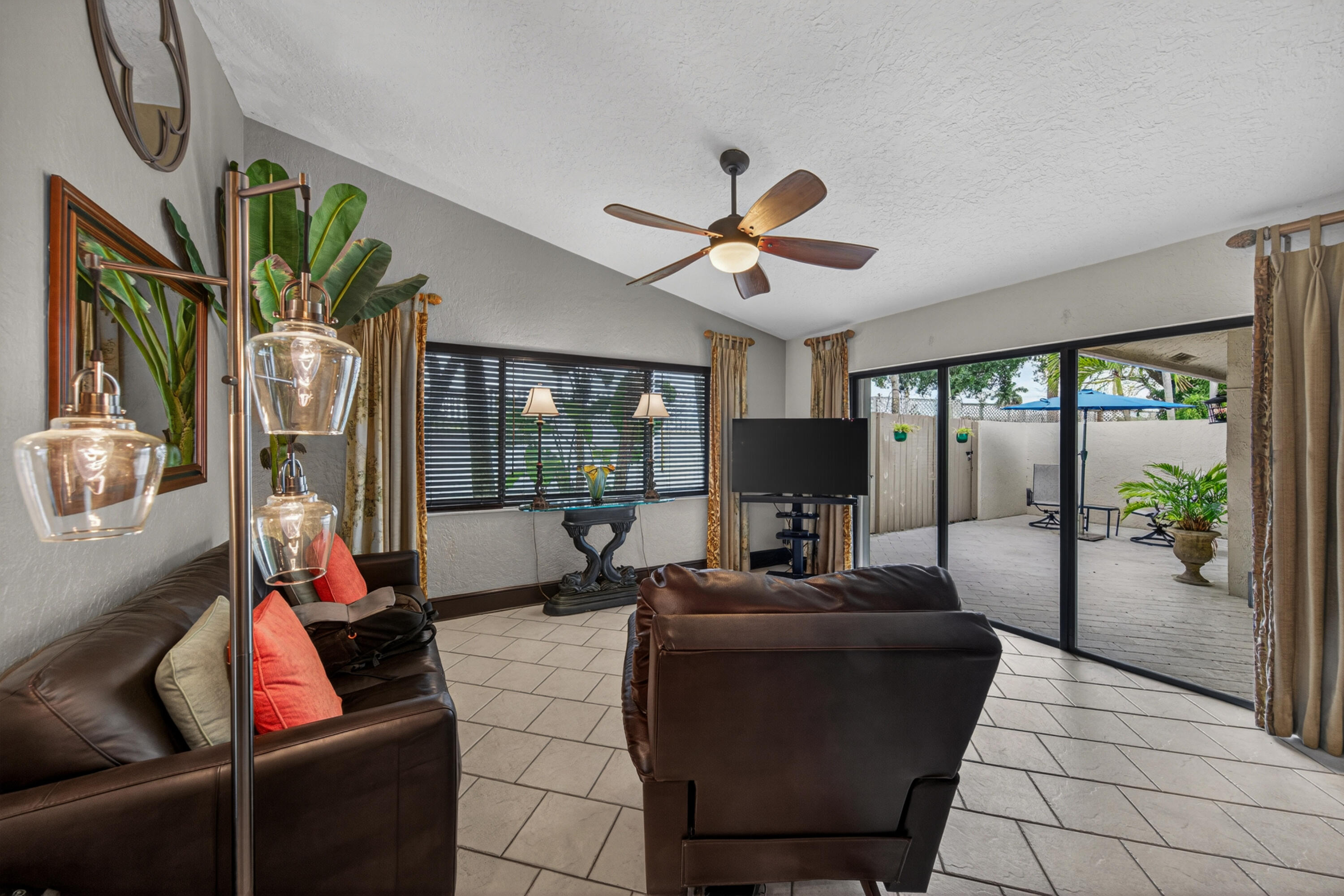 3068 S Oakland Forest Drive