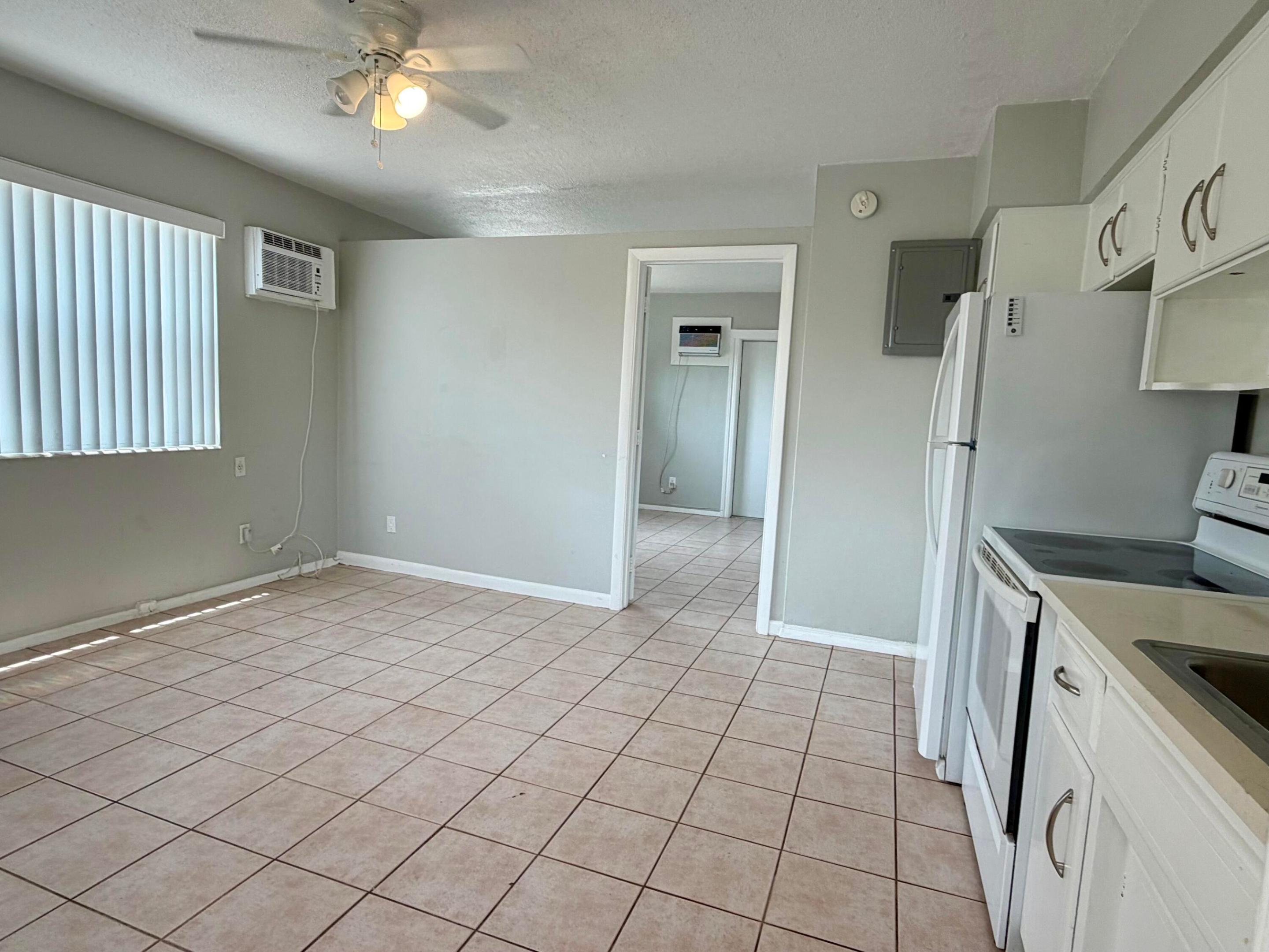 3041 NE 20TH Terrace 4