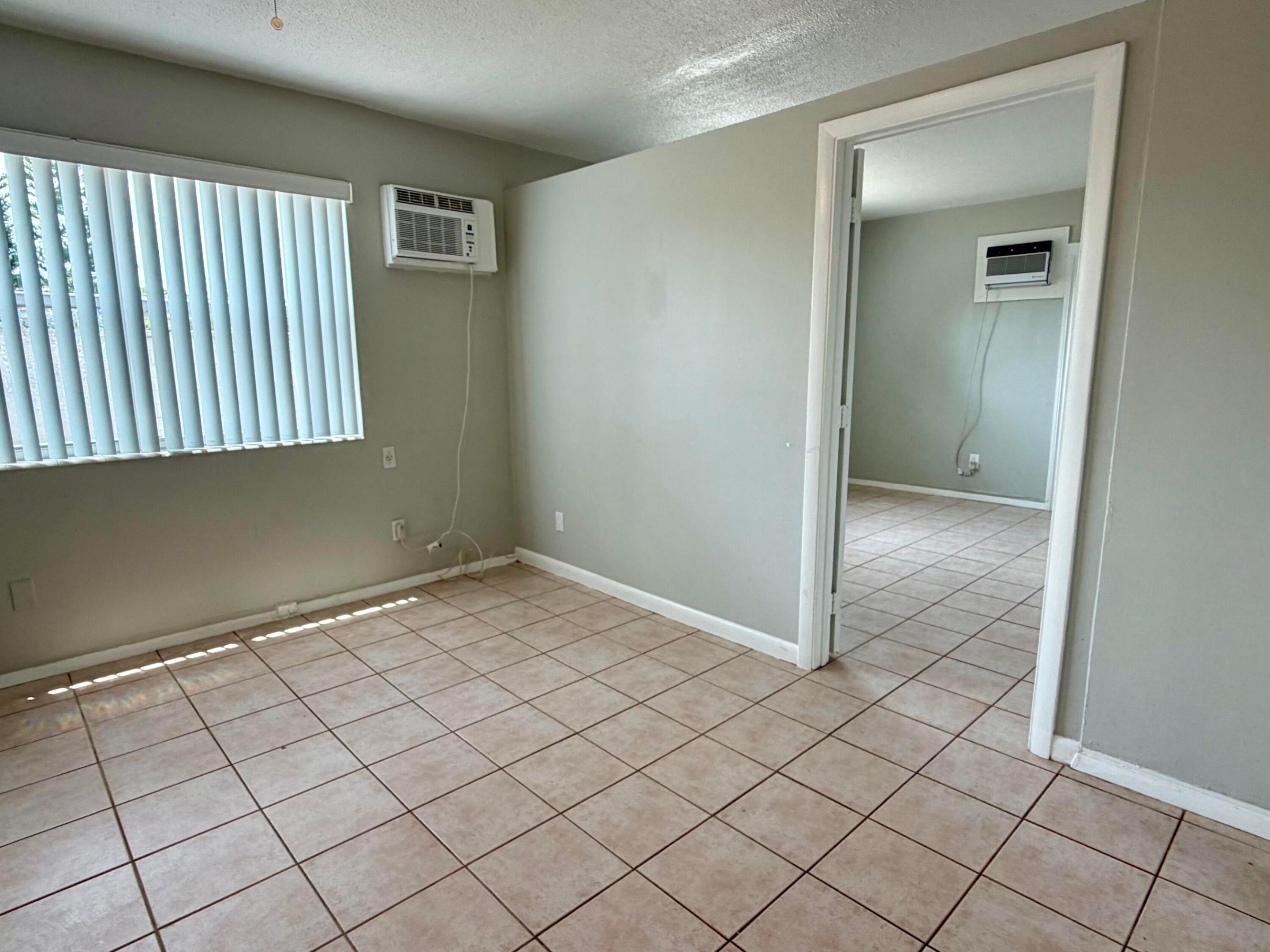 3041 NE 20TH Terrace 4