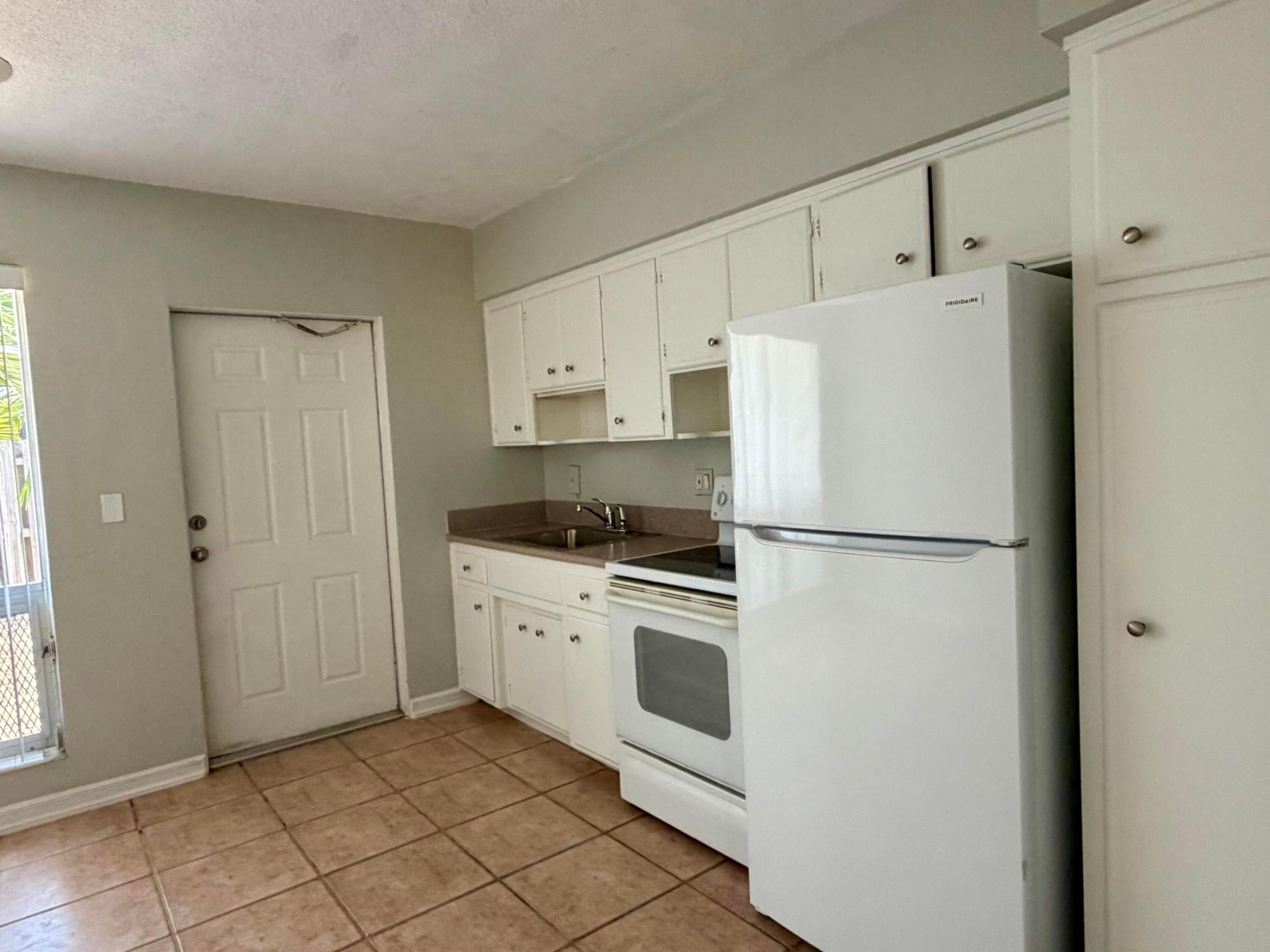3041 NE 20th Terrace