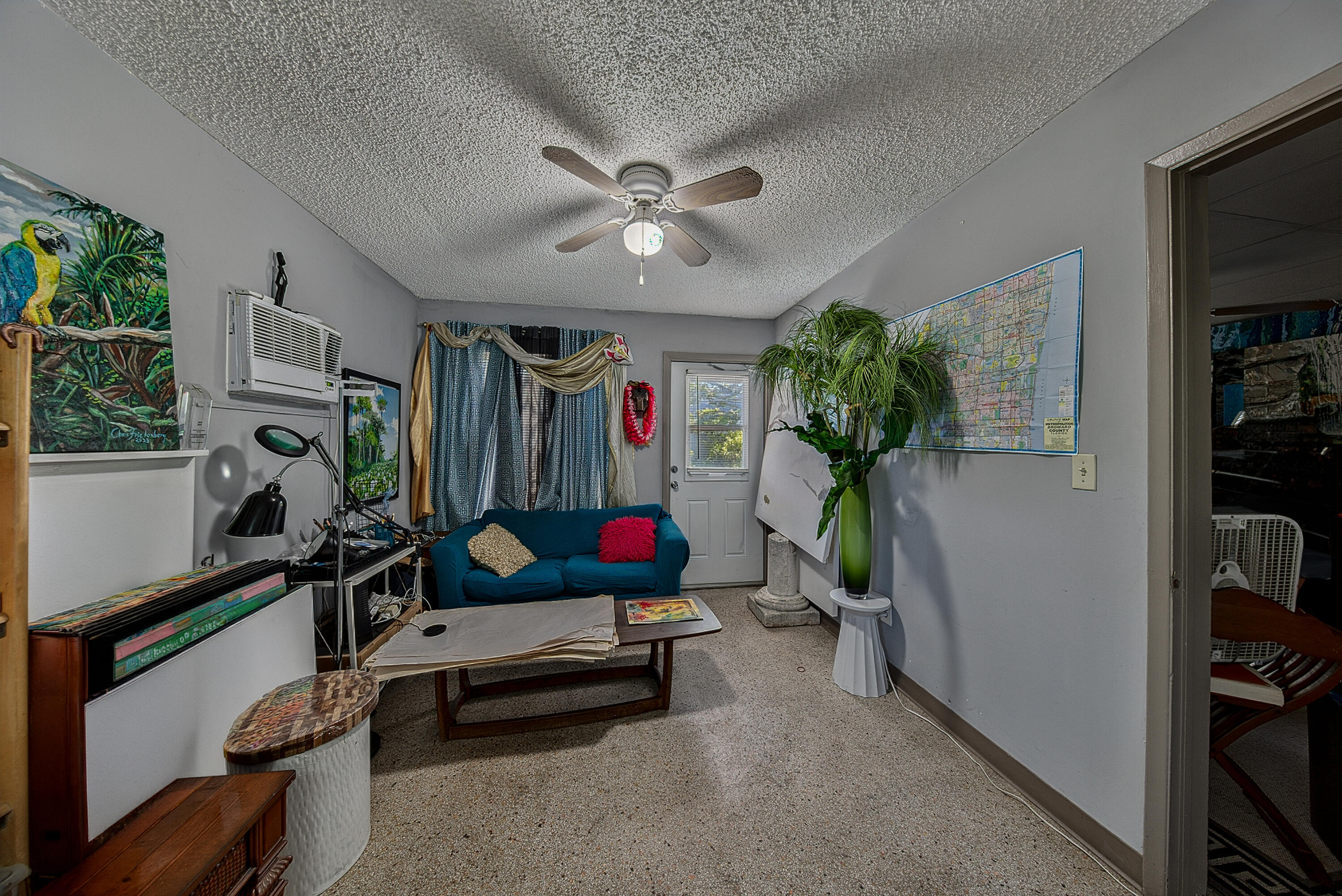 1223 NE 3rd Avenue 1-3