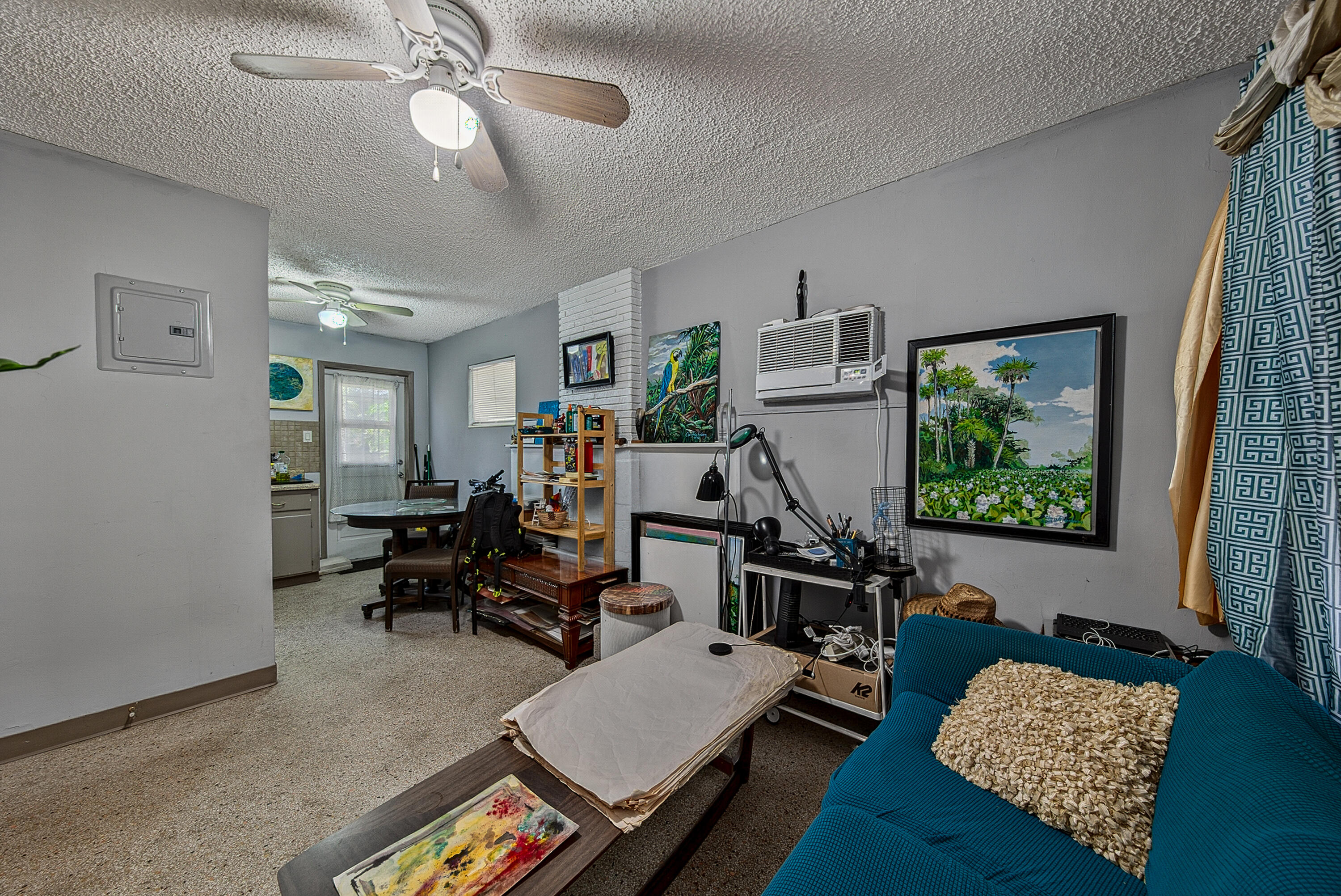 1223 NE 3rd Avenue 1-3