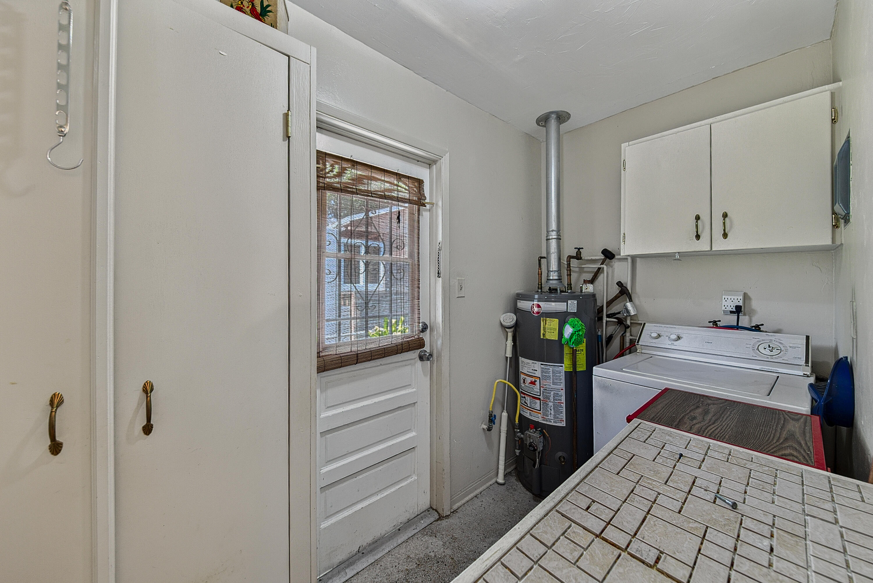 1223 NE 3rd Avenue 1-3