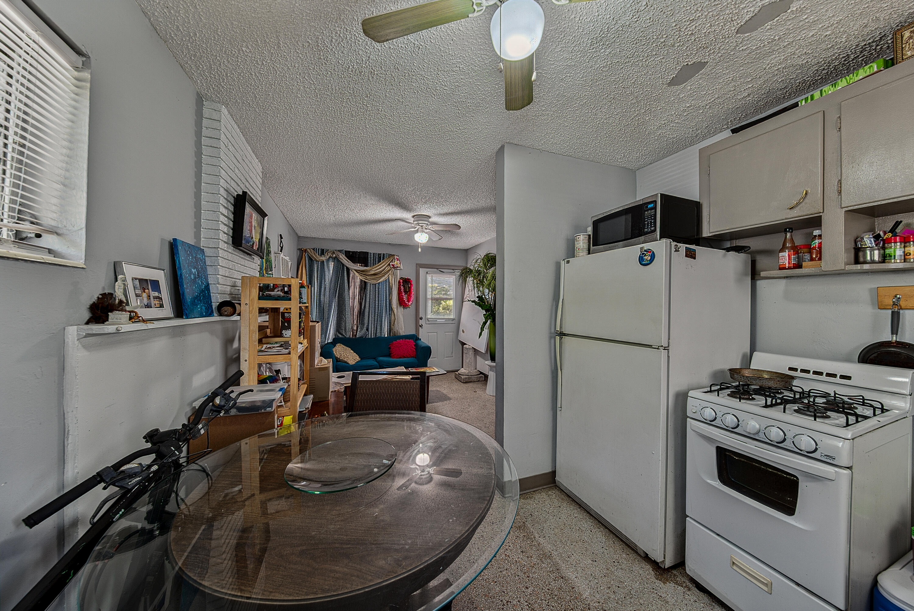 1223 NE 3rd Avenue 1-3