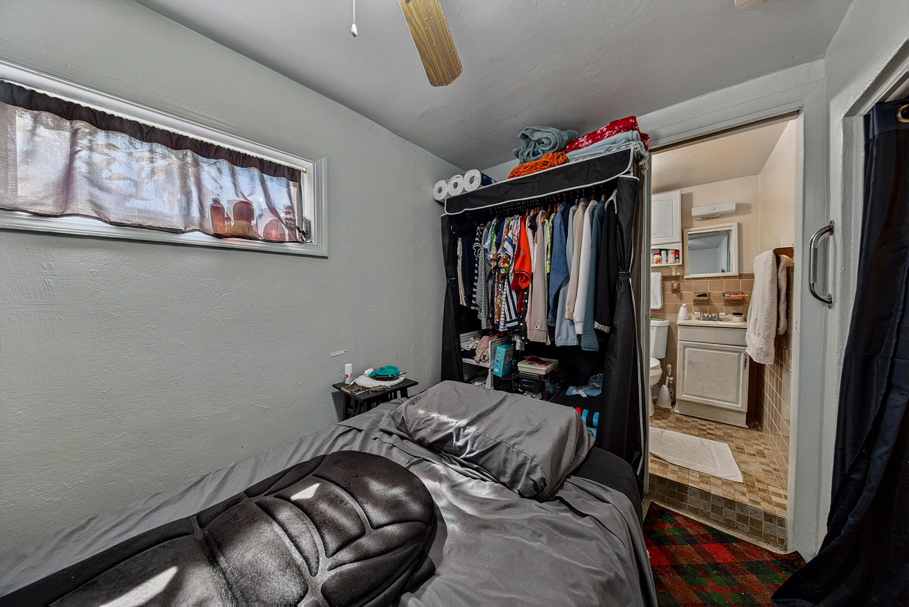 1223 NE 3rd Avenue 1-3