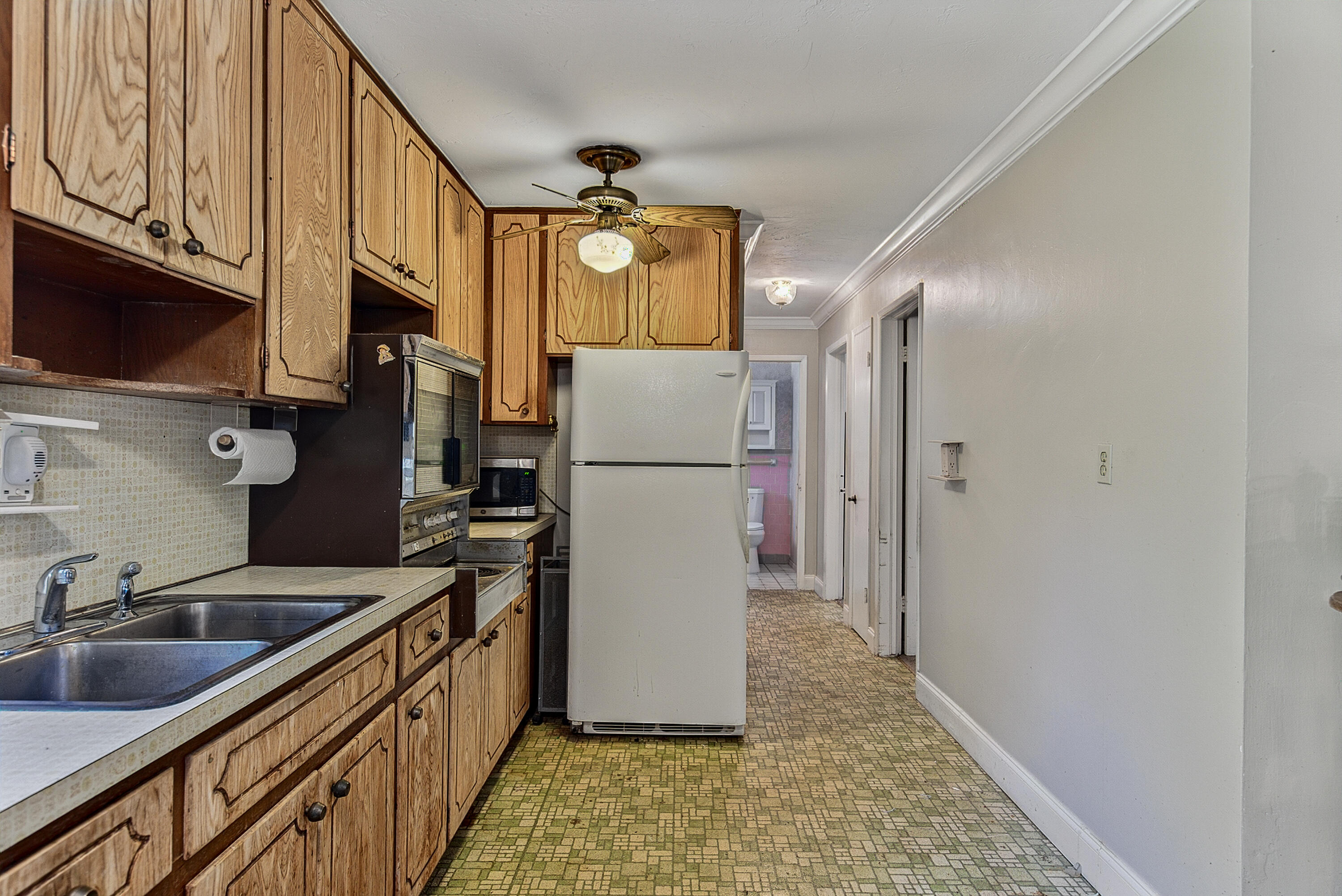 1223 NE 3rd Avenue 1-3