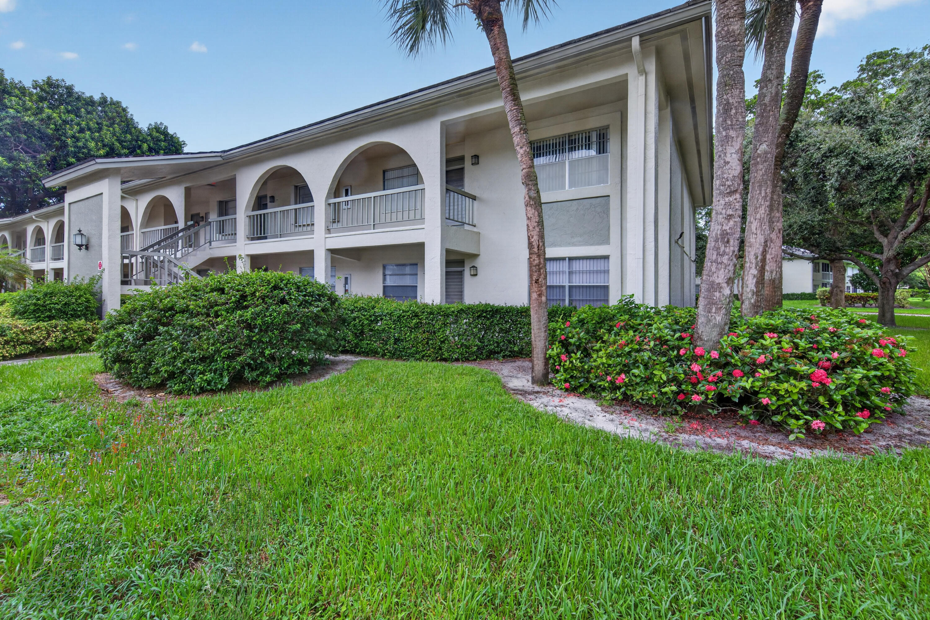 1205 Bahama Bend F1
