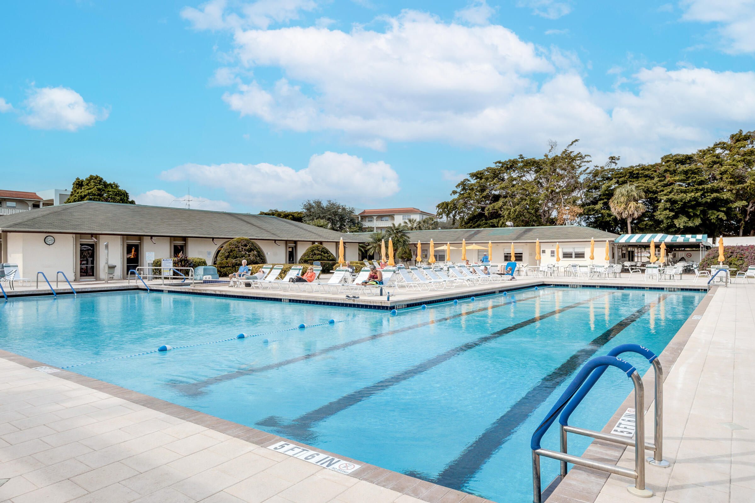 1205 Bahama Bend F1