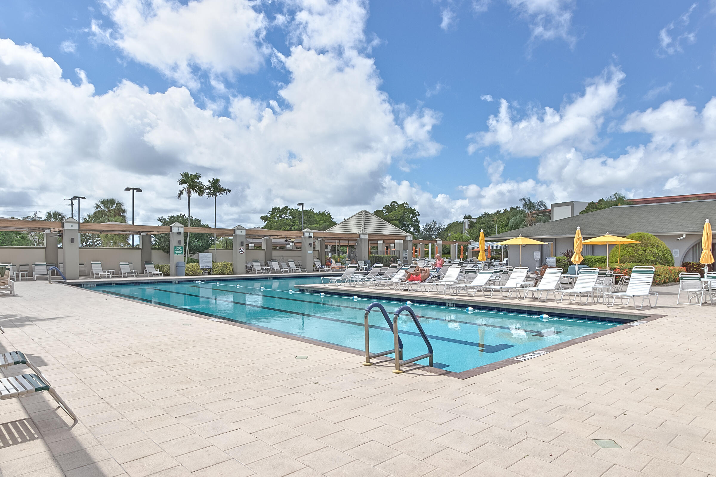 1205 Bahama Bend F1