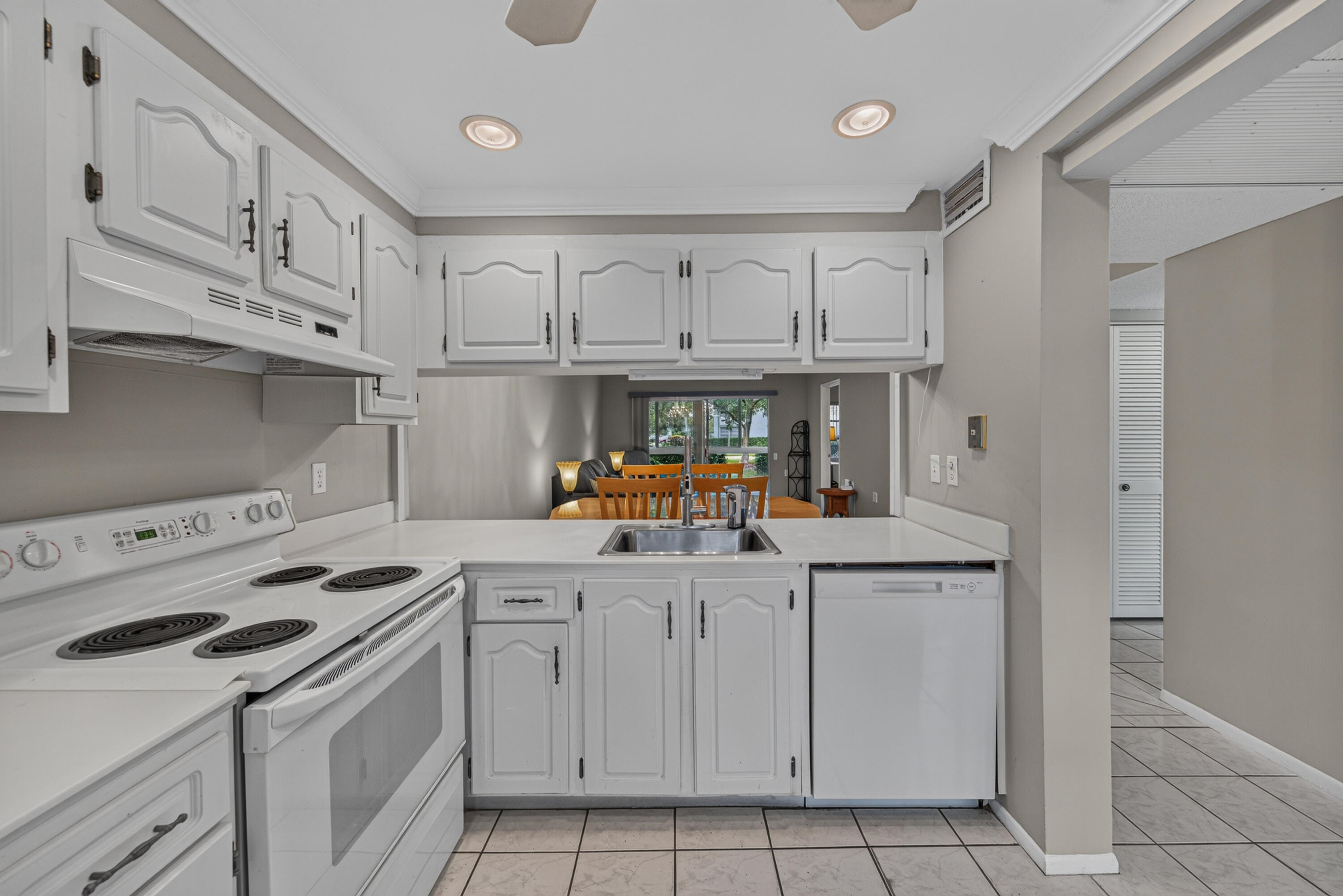 1205 Bahama Bend F1