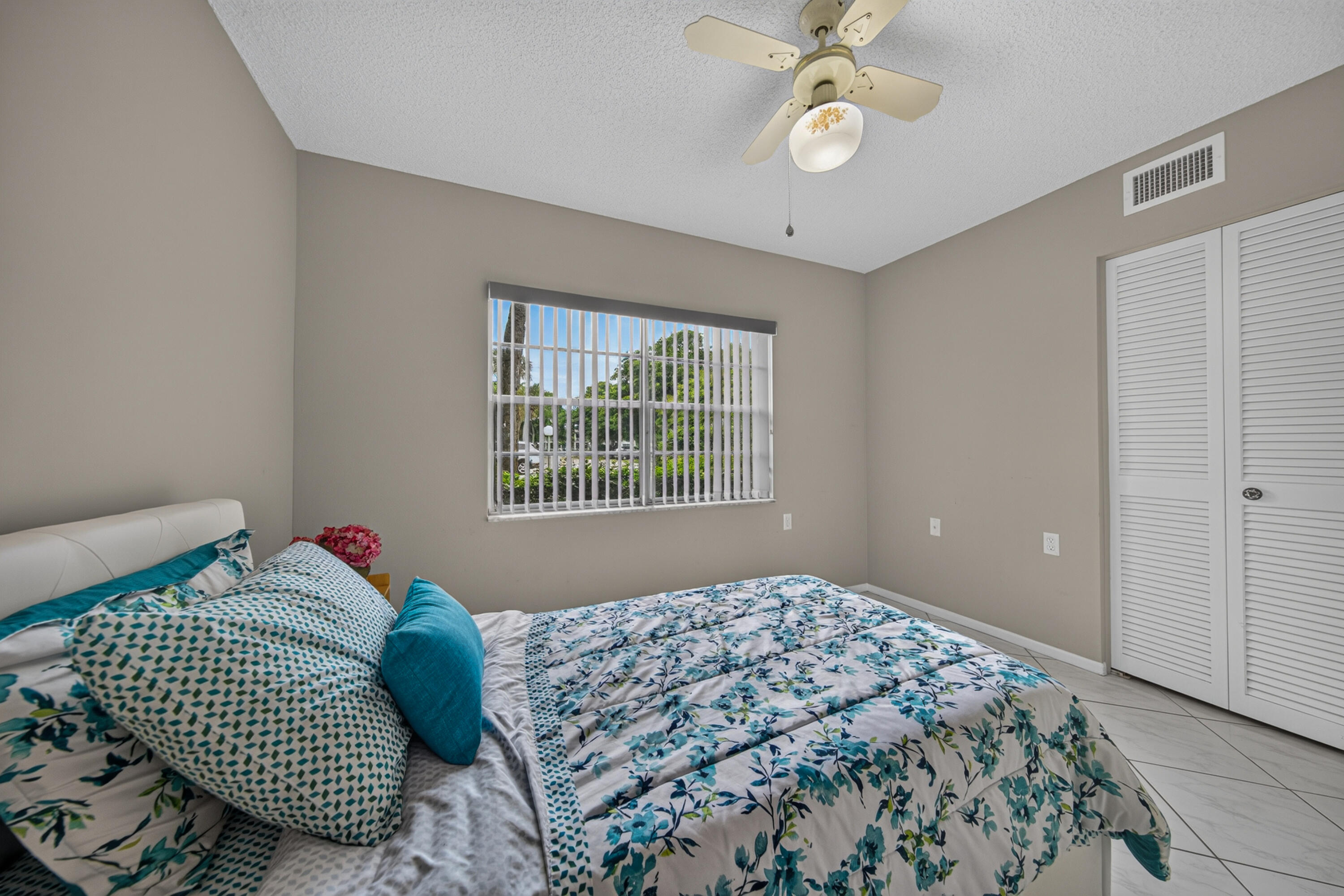 1205 Bahama Bend F1