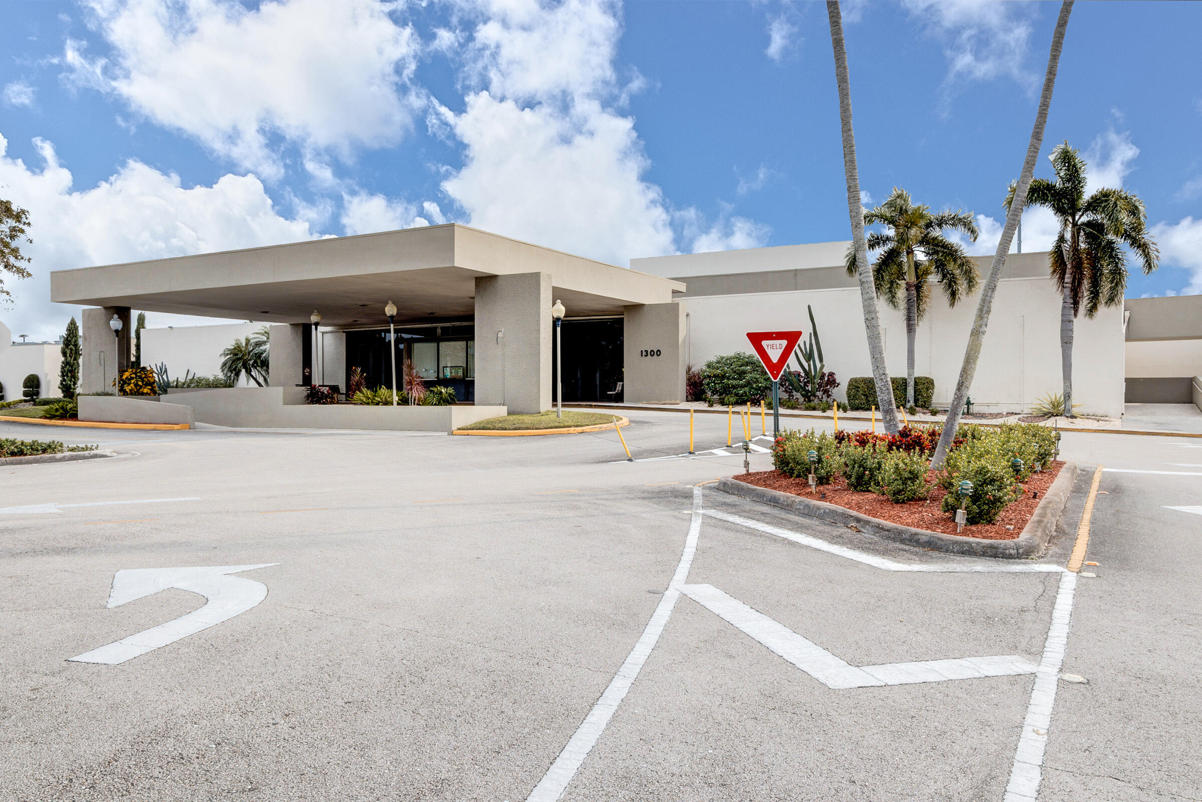 1205 Bahama Bend F1