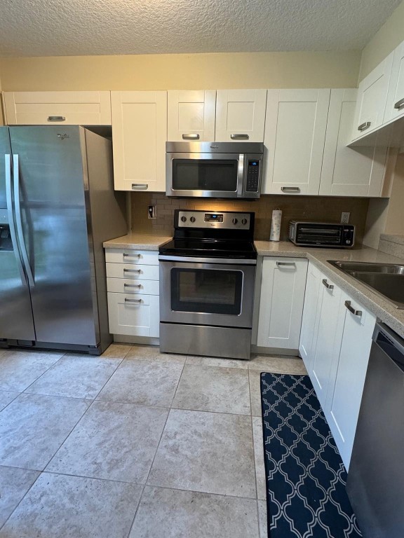 3016 S Oakland Forest Dr 2908