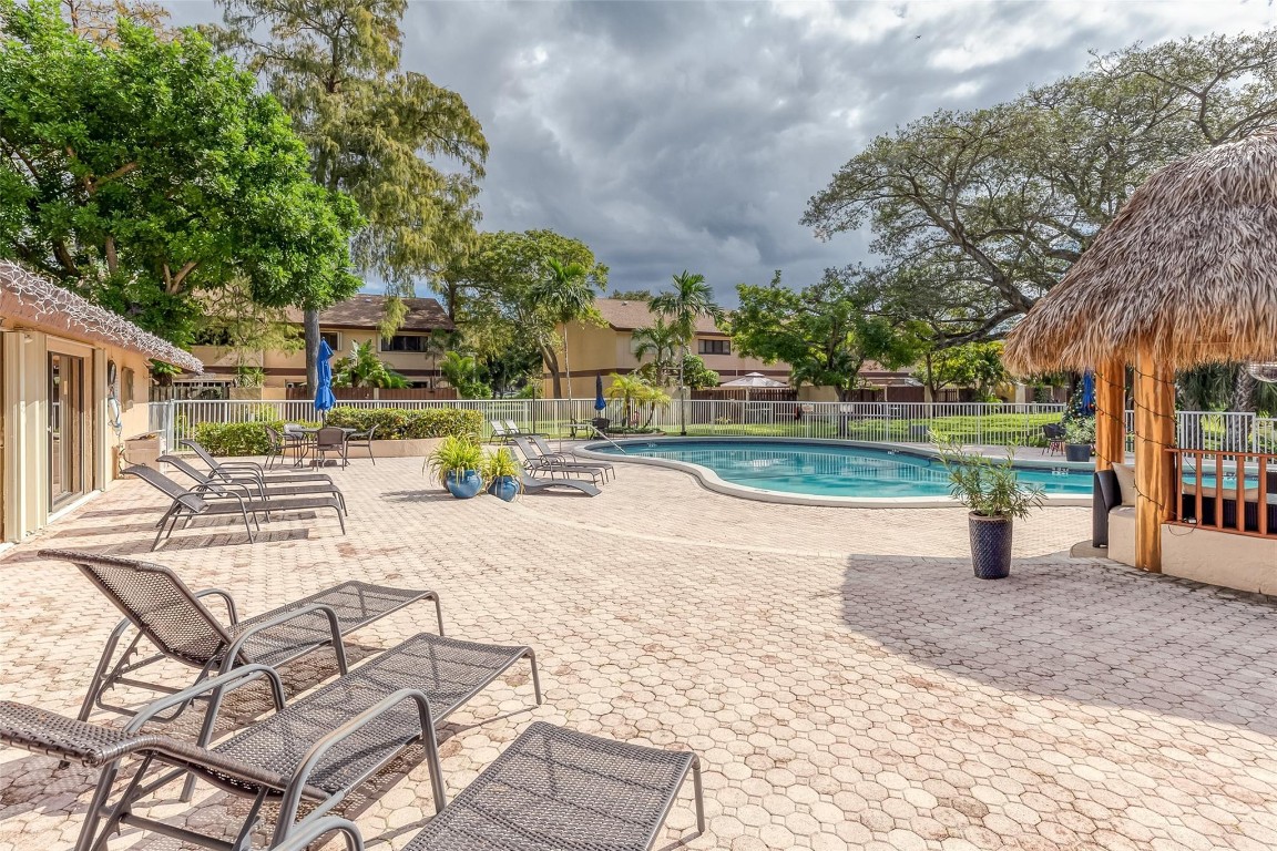 3016 S Oakland Forest Dr 2908