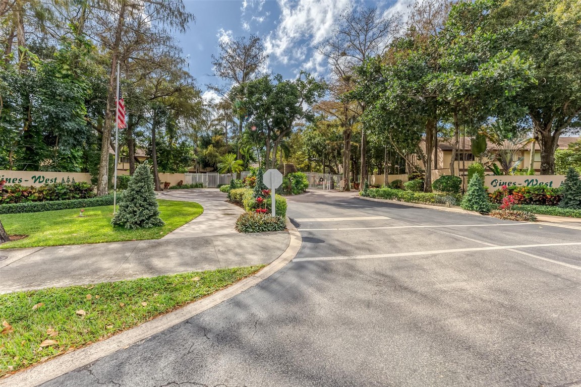 3016 S Oakland Forest Dr 2908