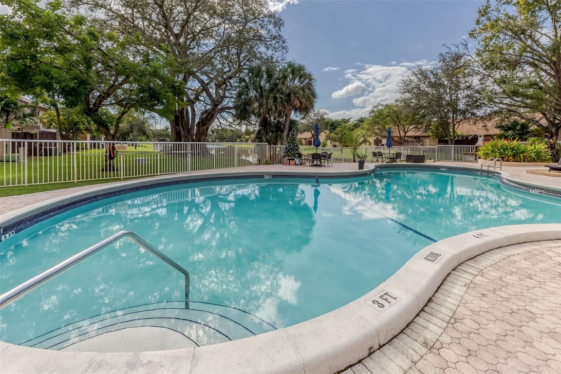 3016 S Oakland Forest Dr 2908