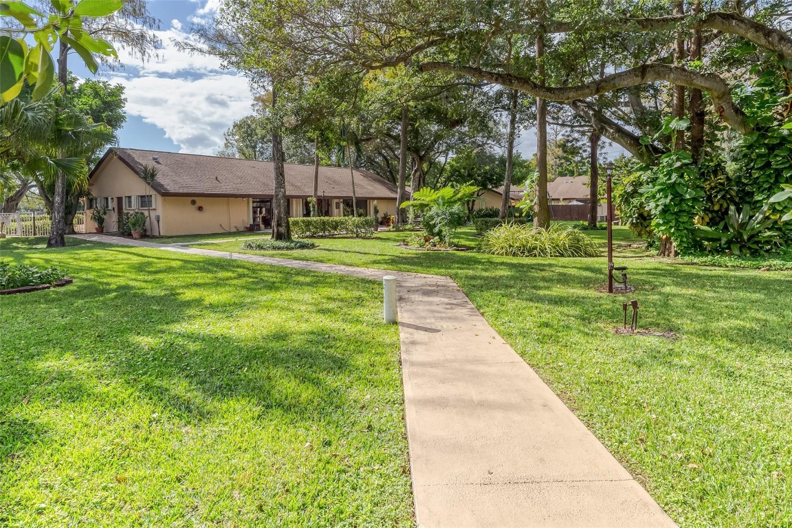 3016 S Oakland Forest Dr 2908