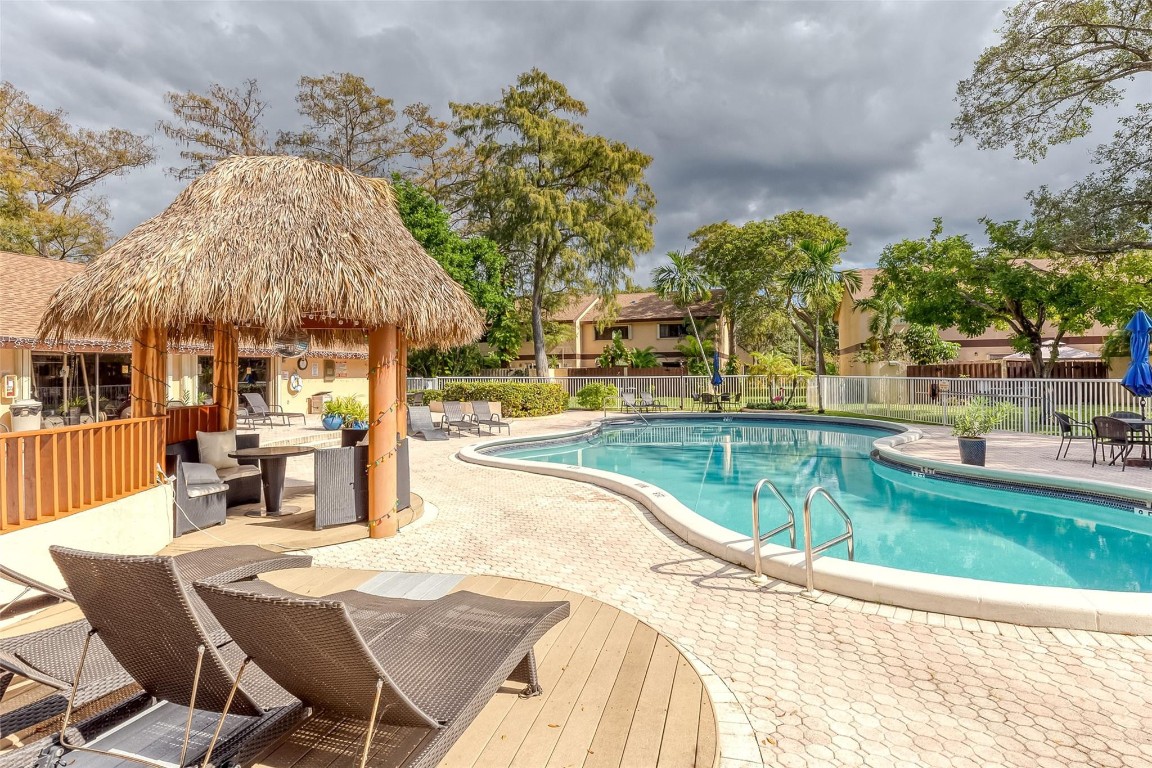 3016 S Oakland Forest Dr 2908