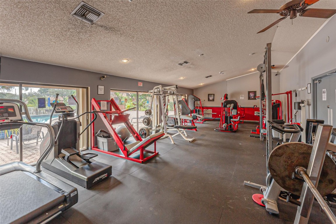 3016 S Oakland Forest Dr 2908