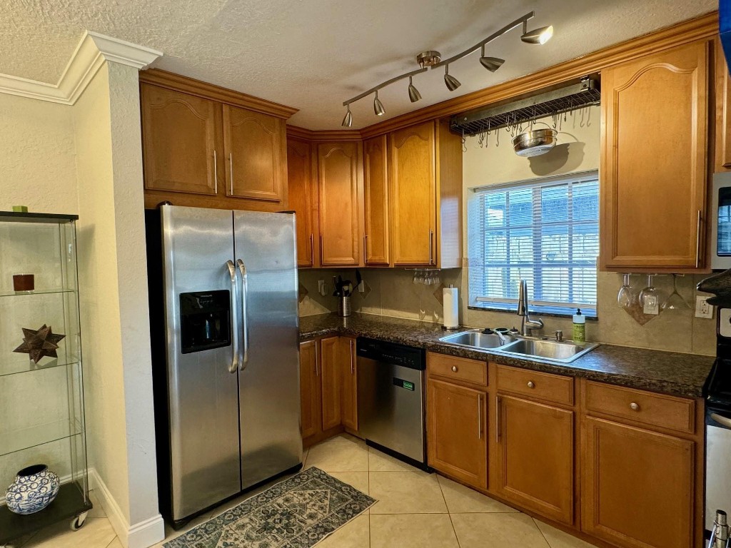 1217 NW 7th Ave Front