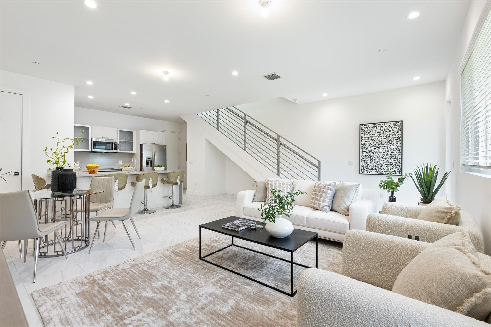 1044 NE 18th Ave 101