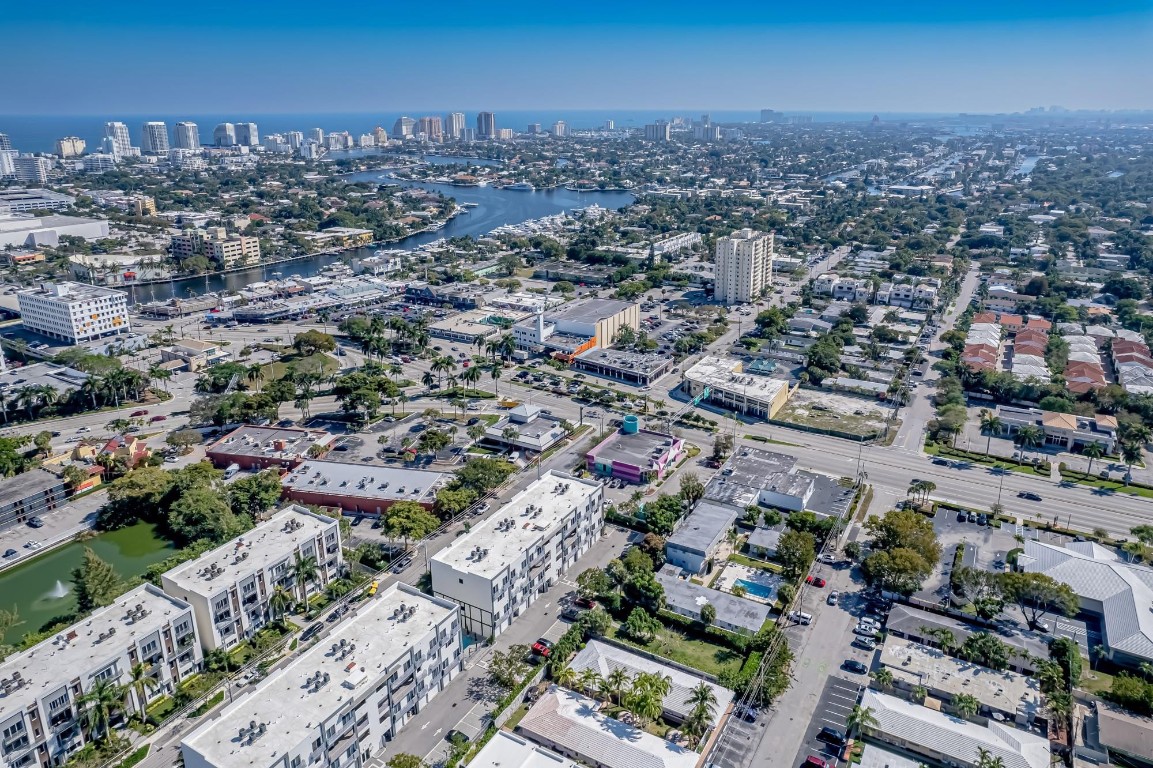 1044 NE 18th Ave 101