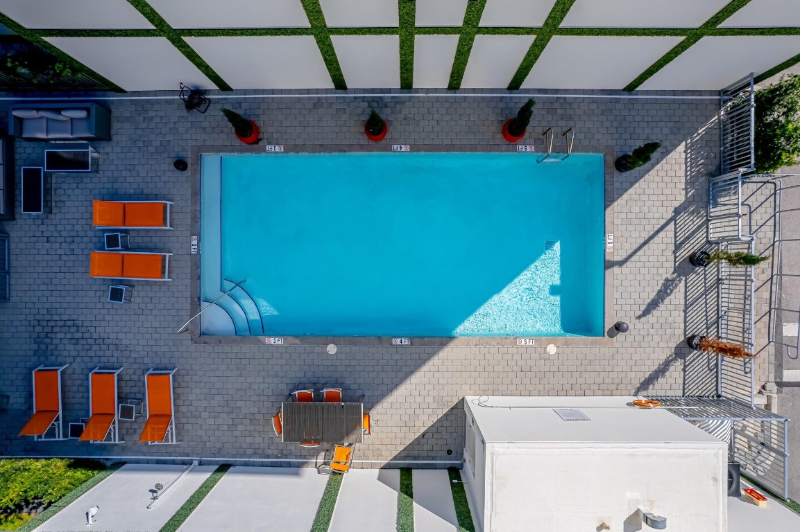 1044 NE 18th Ave 101