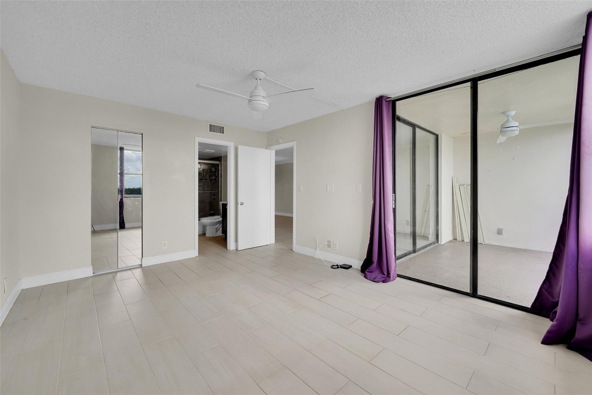 117 Lake emerald drive 407