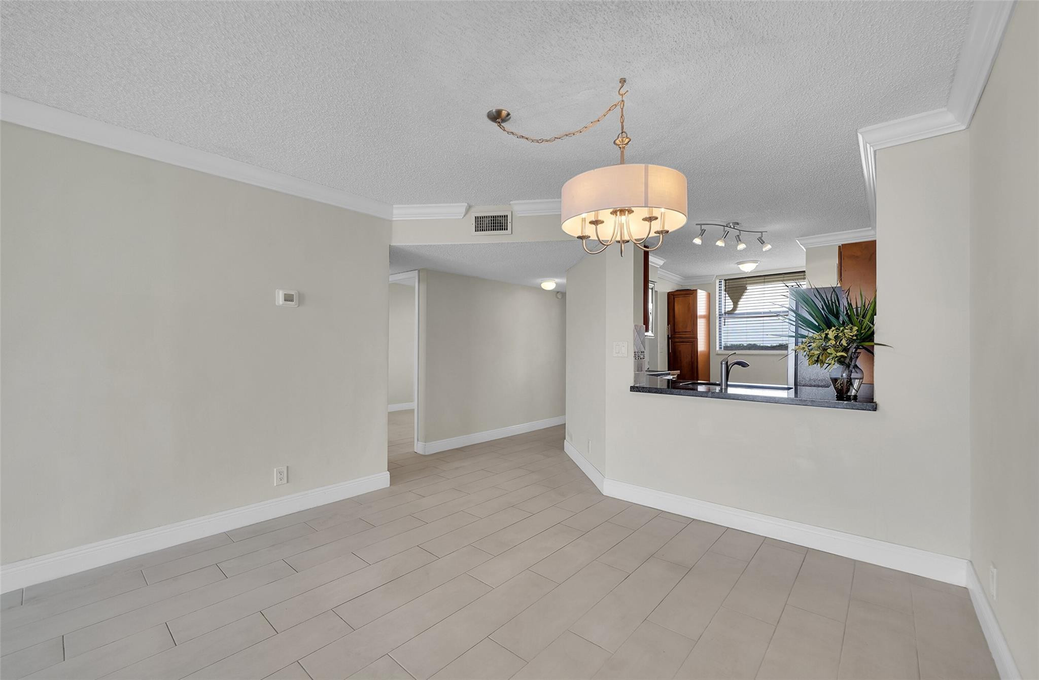 117 Lake emerald drive 407